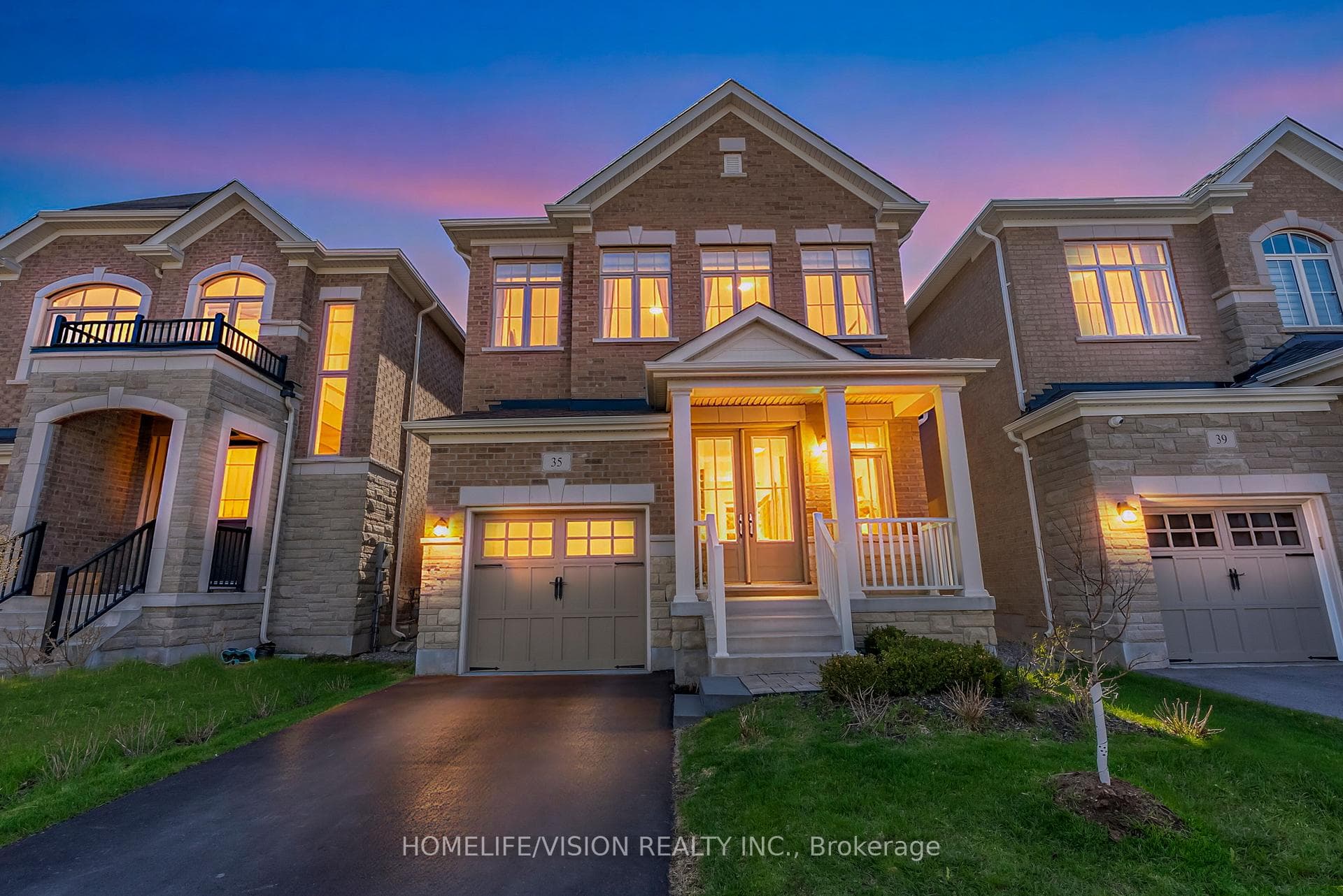 35 Pine Hill Crescent, Aurora, ON L4G 3Y2