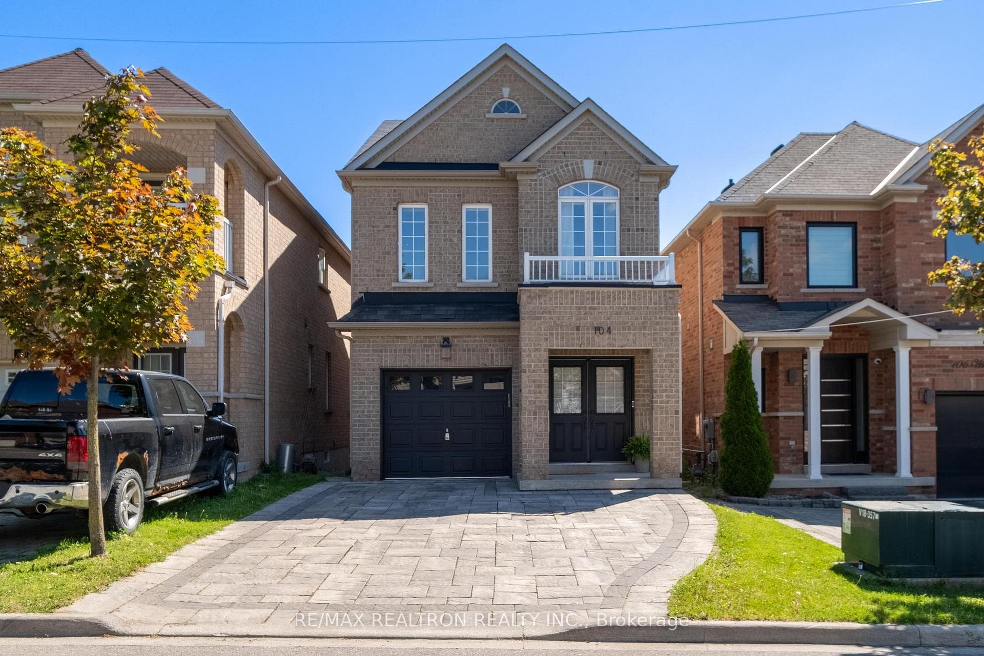 104 White Beach Crescent, Vaughan, ON L6A 0R2