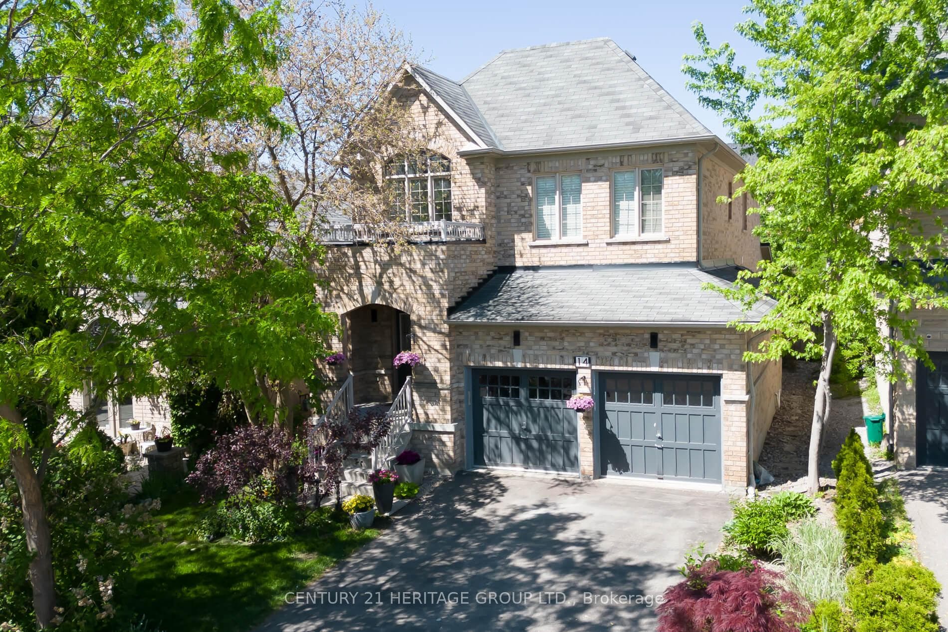 14 Giordano Way, Vaughan, ON L6A 0J2