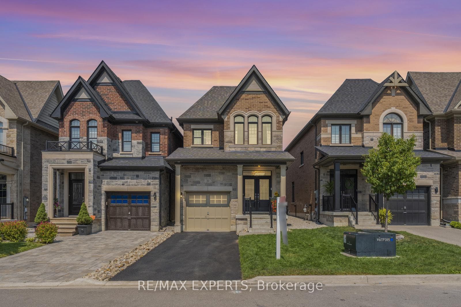 30 Zenith Avenue, Vaughan, ON L0J 1C0