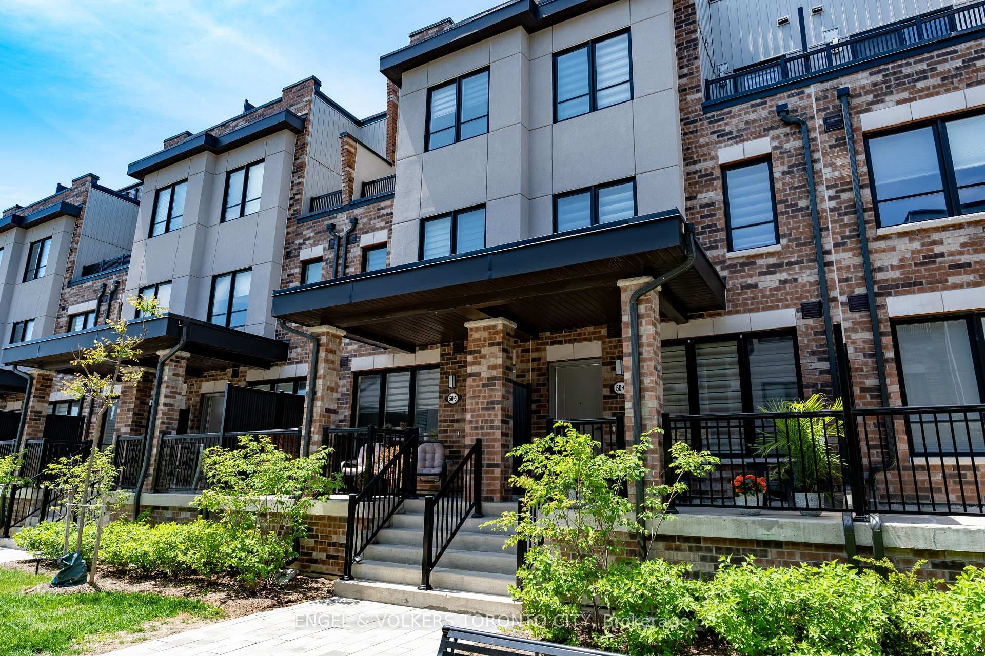 50 Baynes Way 5, Bradford West Gwillimbury, ON L3Z 4M4