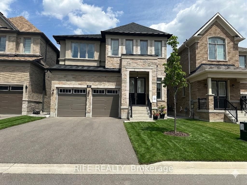 177 Sikura Circle, Aurora, ON L4G 3Z1