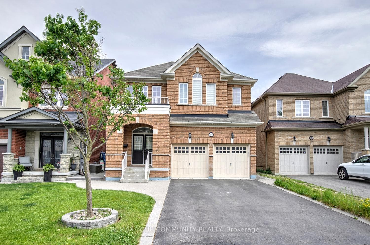 378 Lauderdale Drive, Vaughan, ON L6A 4K9