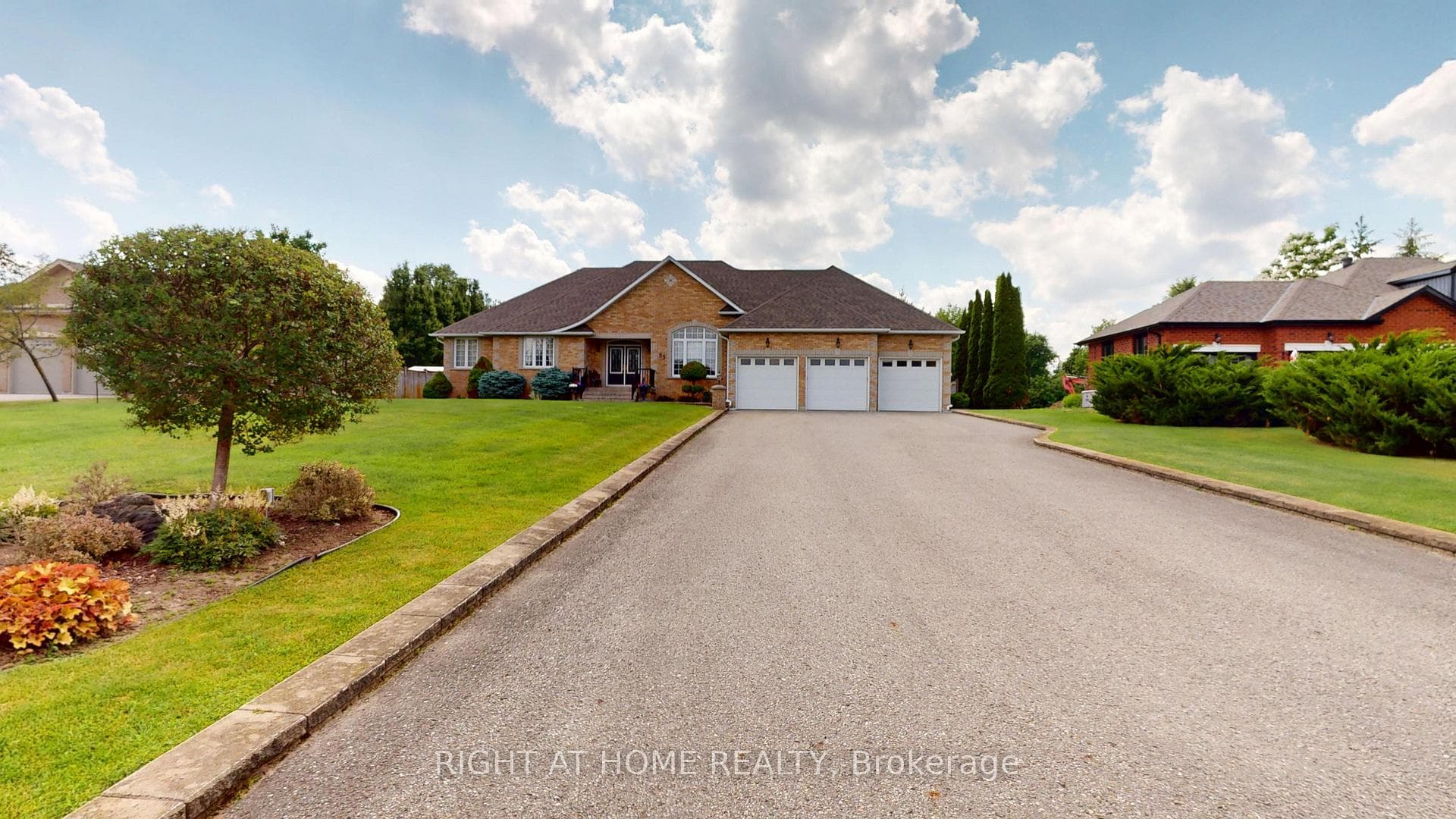 35 Golfview Boulevard, Bradford West Gwillimbury, ON L3Z 3Z1
