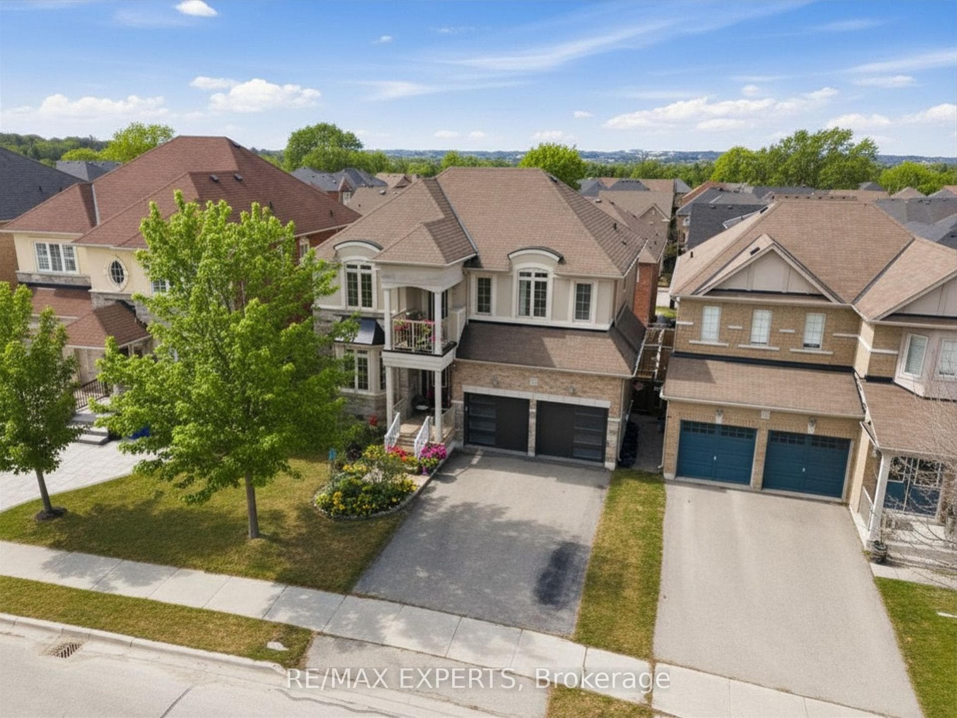 847 Memorial Circle, Newmarket, ON L3X 0B3