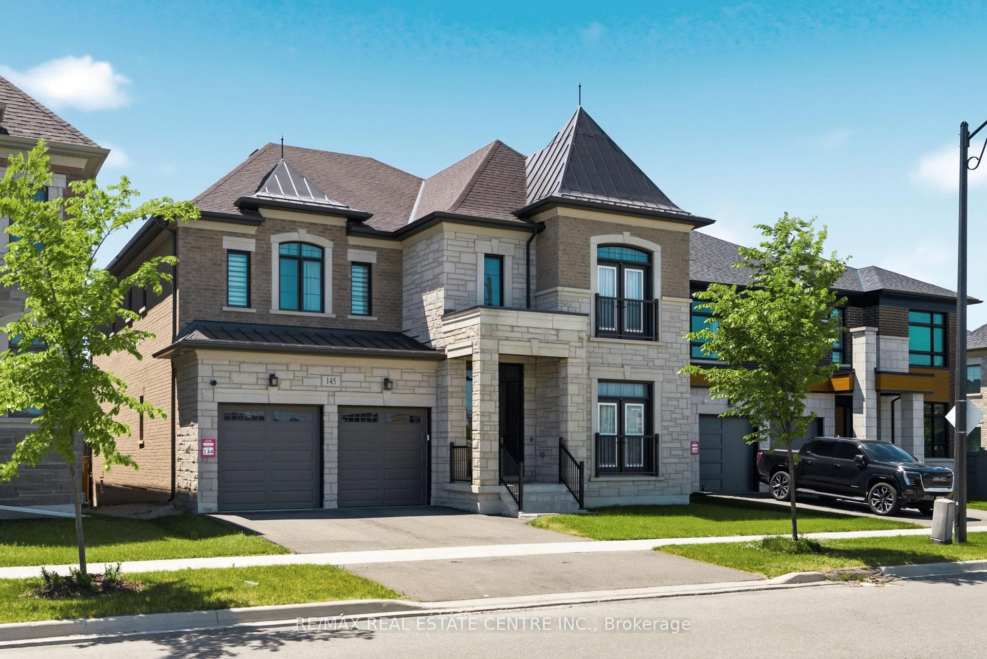 145 Brant Drive, Vaughan, ON L3L 0E8