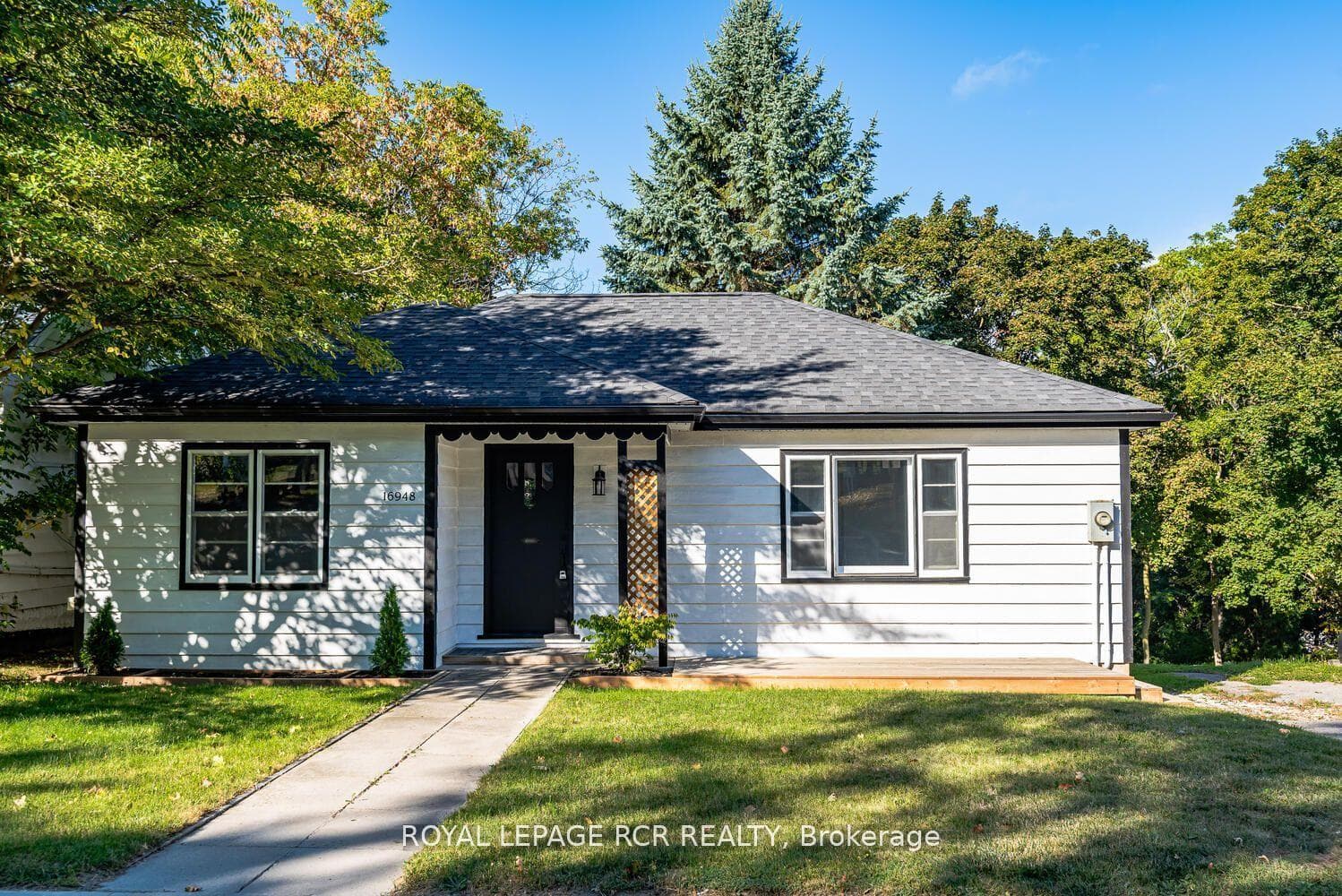 16948 Bayview Avenue, Newmarket, ON L3Y 6M5