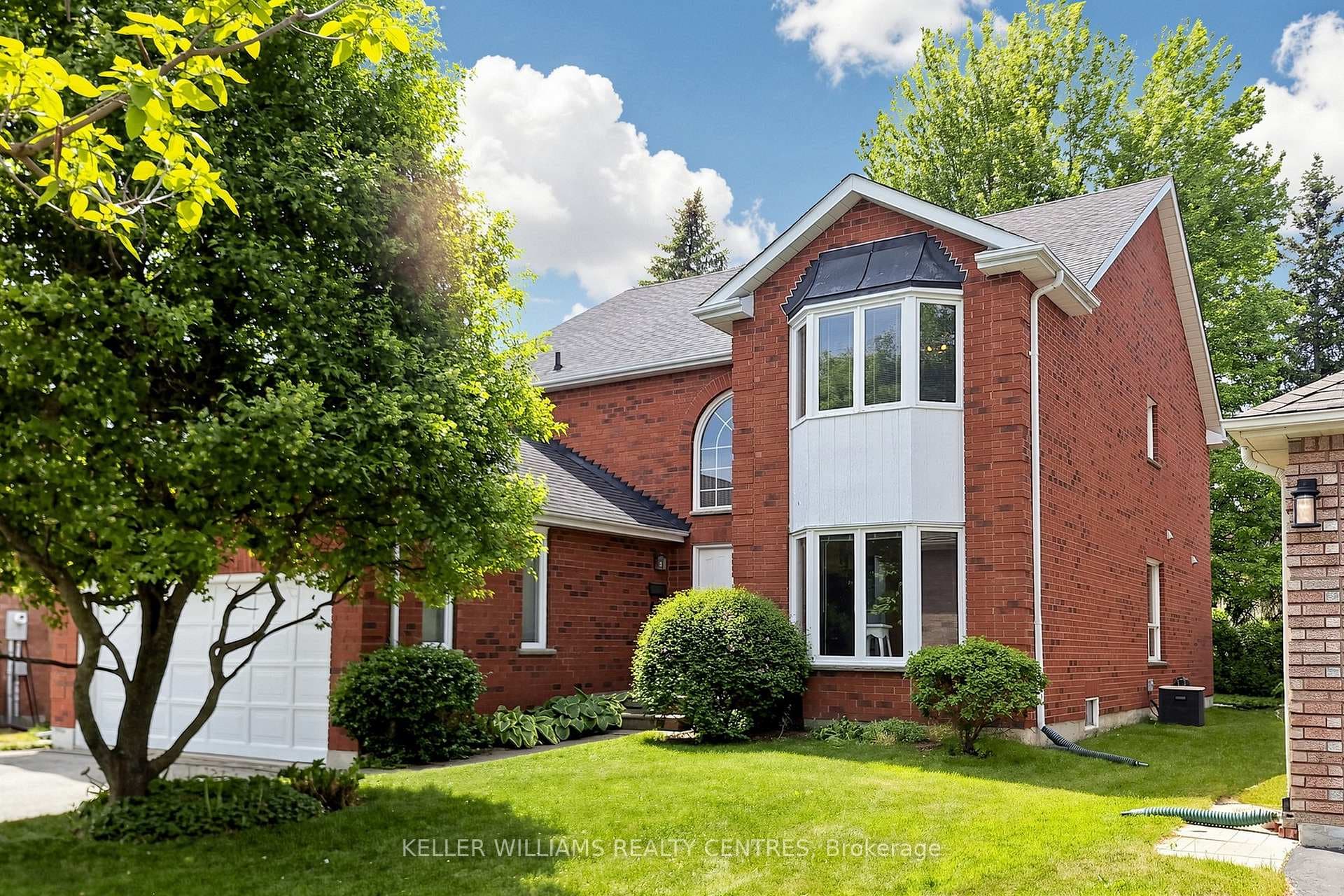 69 Gilbank Drive, Aurora, ON L4G 6H9