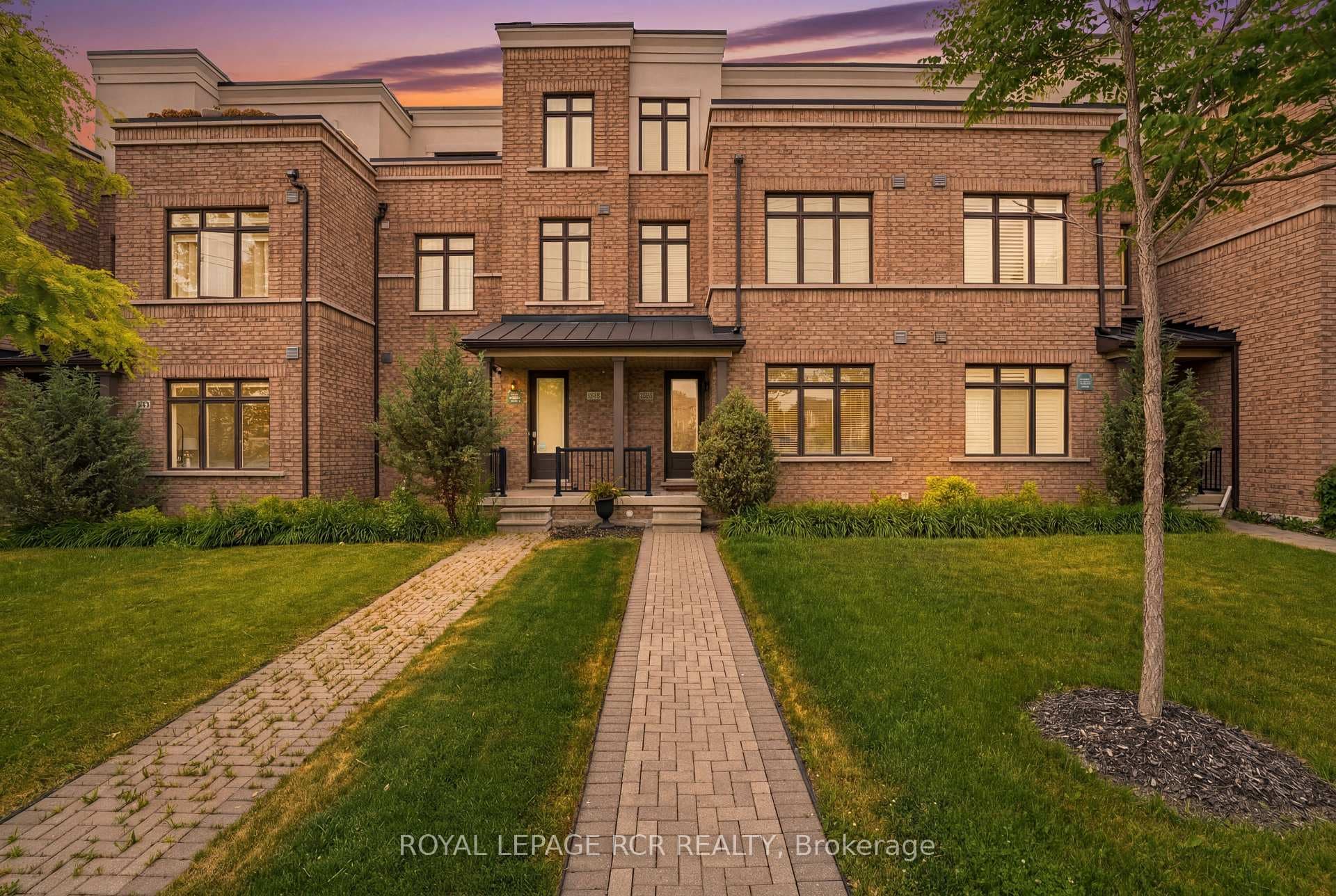 1202 Wellington Street E, Aurora, ON L4G 2C9