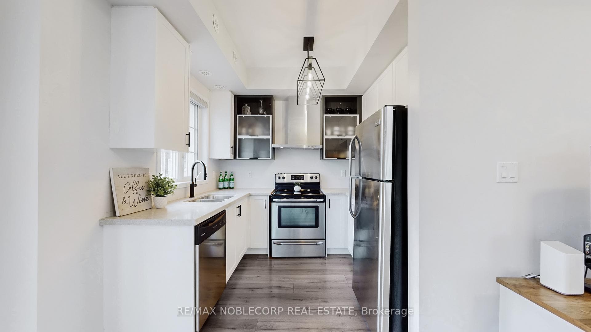 26 Bruce Street E08, Vaughan, ON L4L 1J4