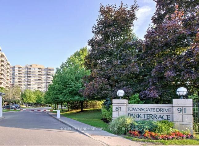 91 Townsgate Drive 711, Vaughan, ON L4J 8E8