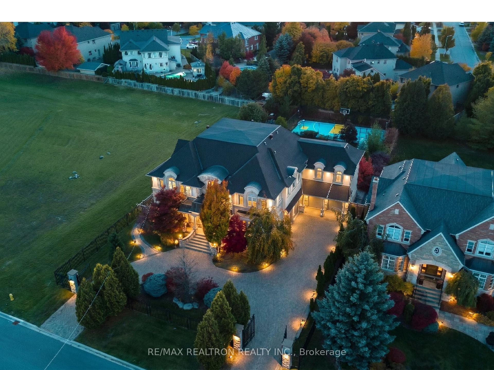 80 Callaway Court, Vaughan, ON L4J 8K9