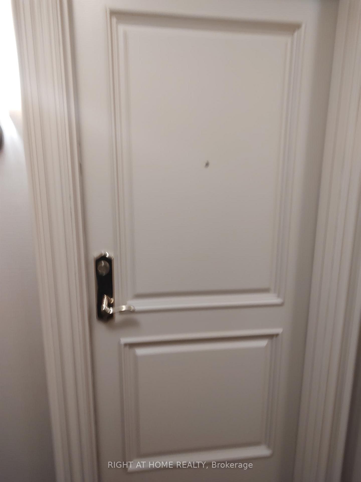 9245 Jane Street 701, Vaughan, ON L6A 0J9