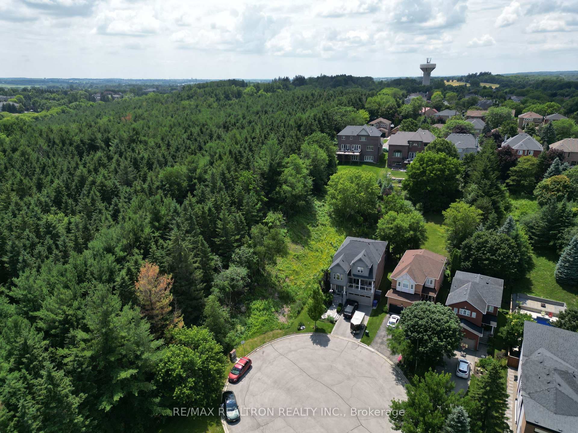 119 Stemmle Drive, Aurora, ON L4G 6N8