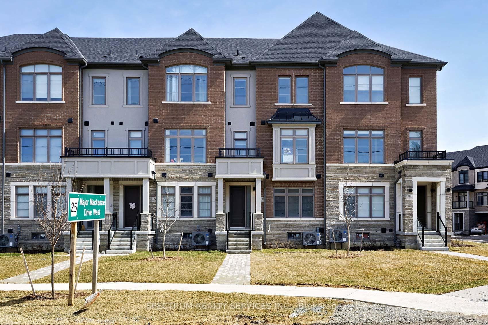 176 De La Roche Drive, Vaughan, ON L4H 5G4