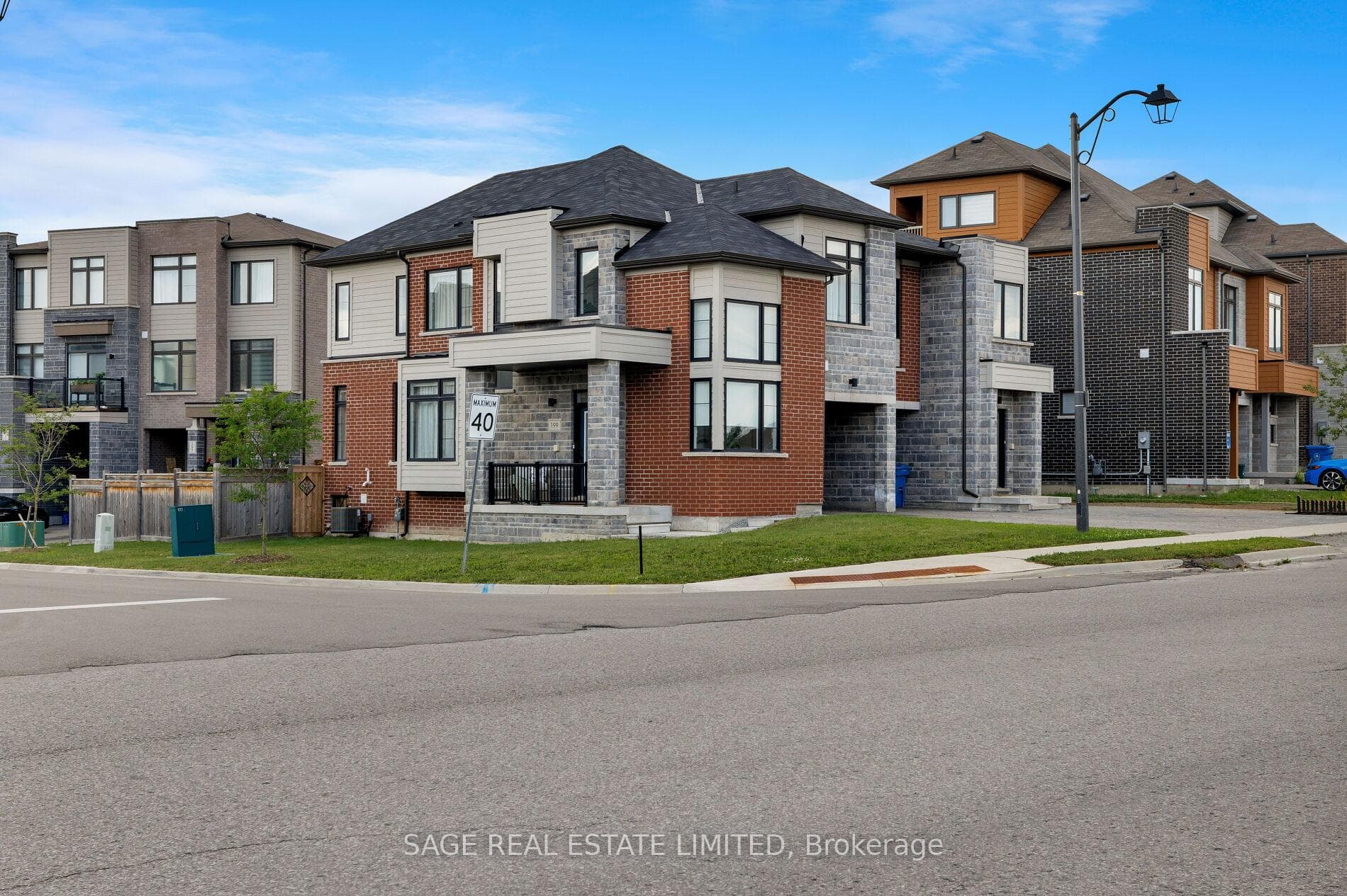 199 Tango Crescent, Newmarket, ON L3X 0K5