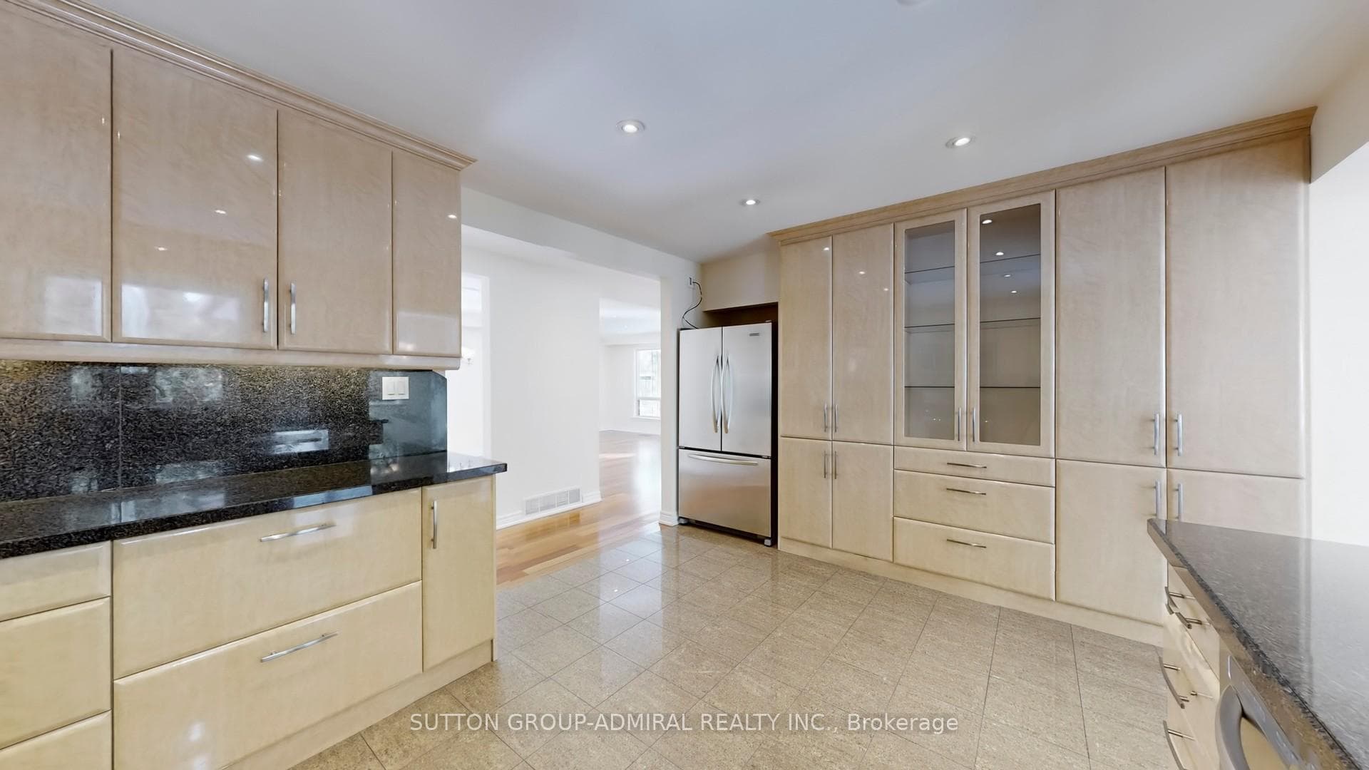 129 Crestwood Road, Vaughan, ON L4J 1A7