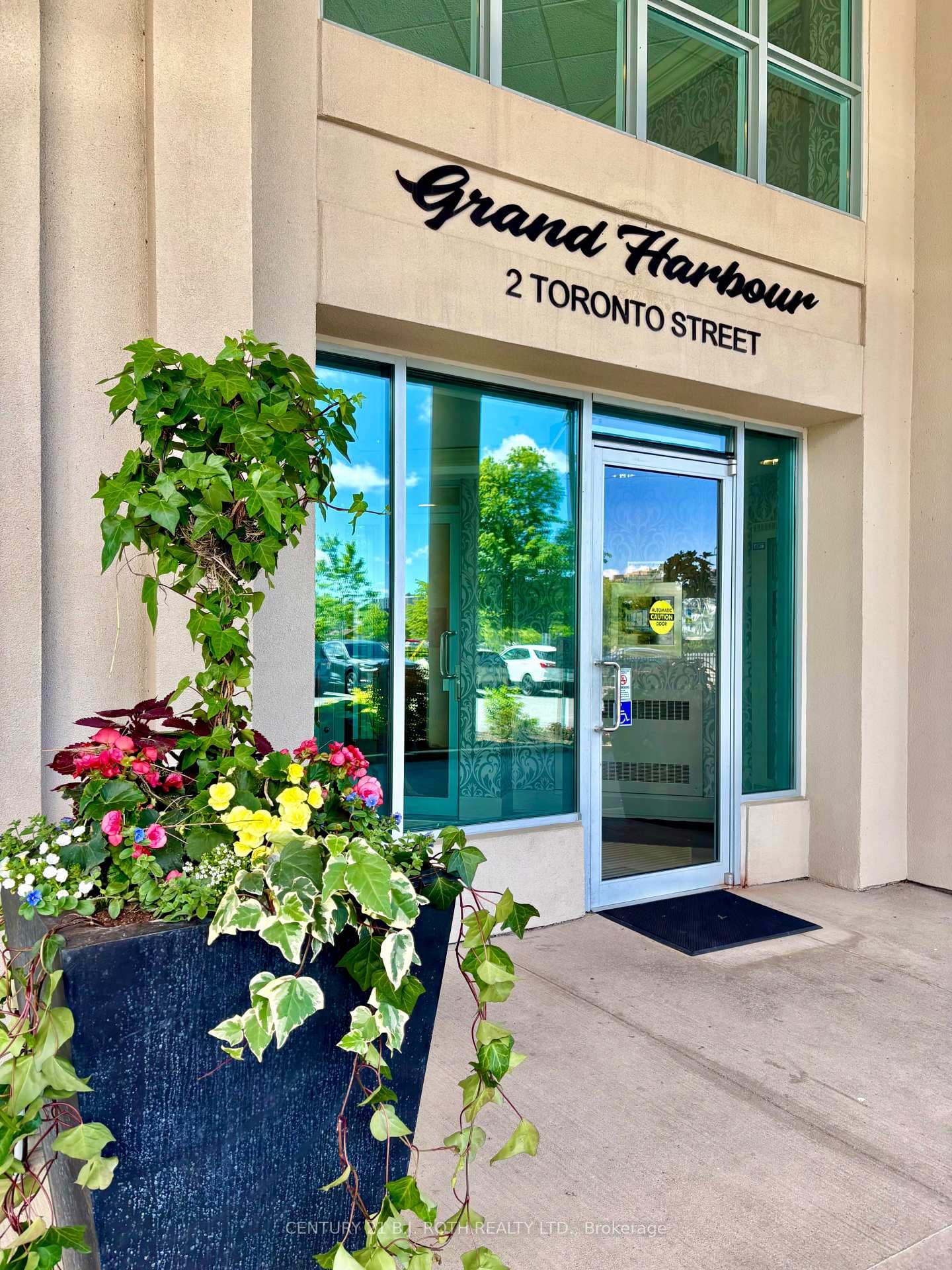 2 TORONTO Street 411, Barrie, ON L4N 9R2