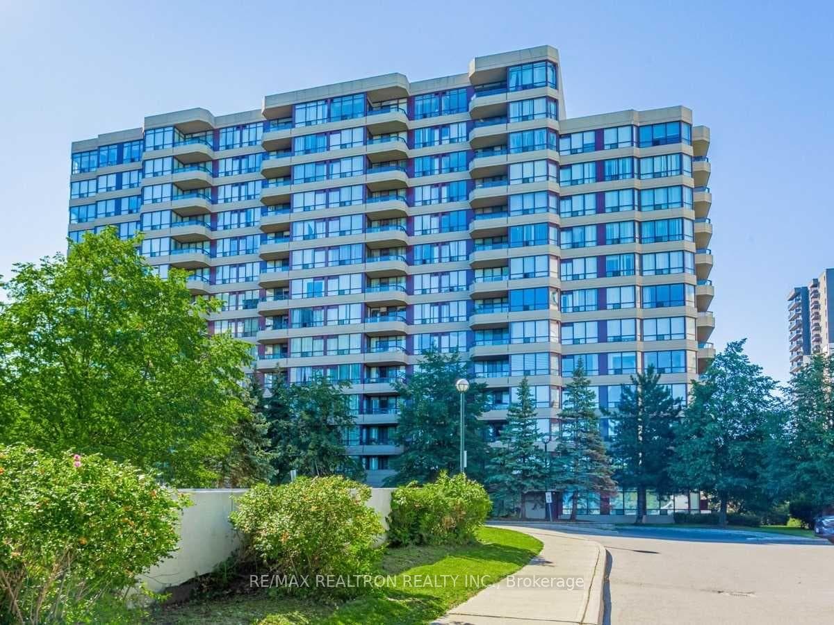 91 Townsgate Drive Ph206, Vaughan, ON L4J 8E8