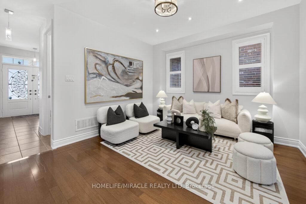 211 Wardlaw Place, Vaughan, ON L4H 3L7
