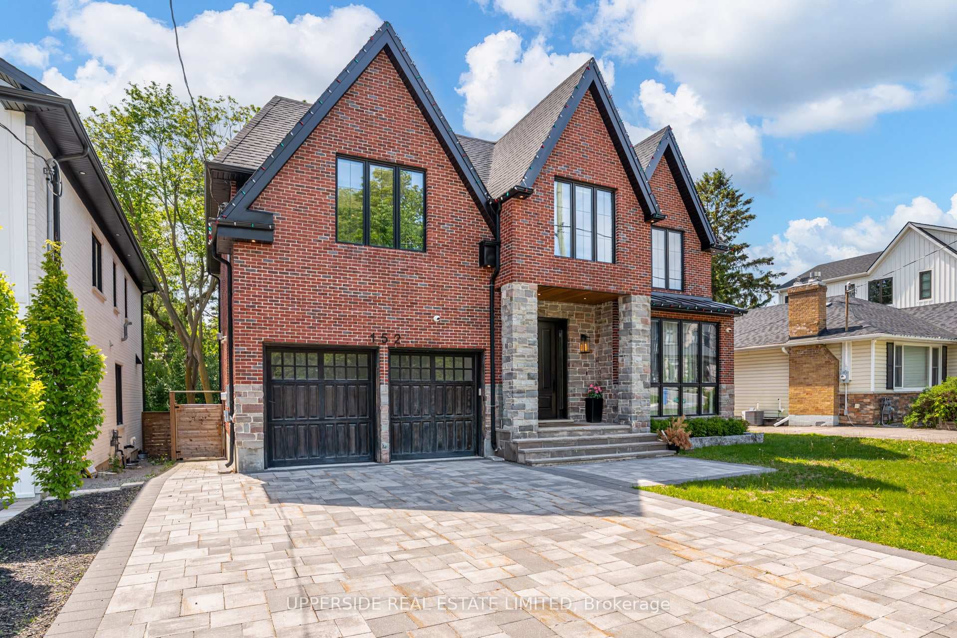 152 Wells Street, Aurora, ON L4G 1T7