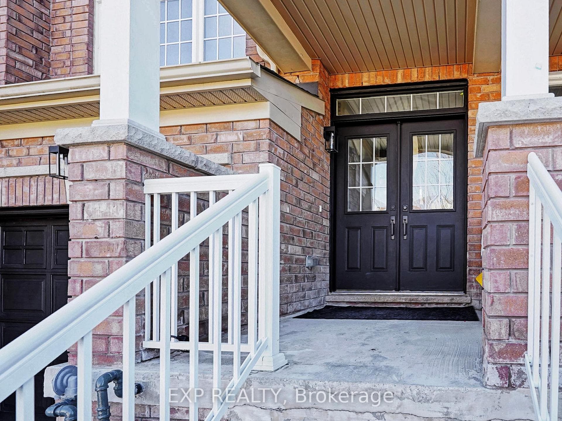 9 Matthewson Avenue, Bradford West Gwillimbury, ON L3Z 3A7