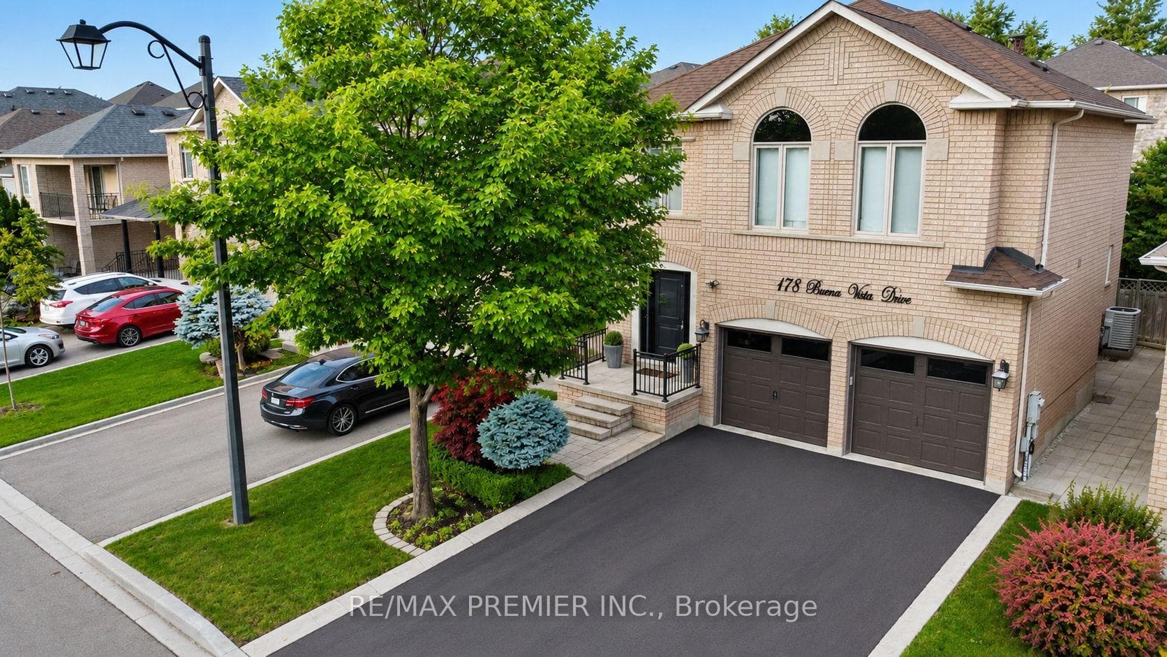 178 Buena Vista Drive, Vaughan, ON L4H 1T7
