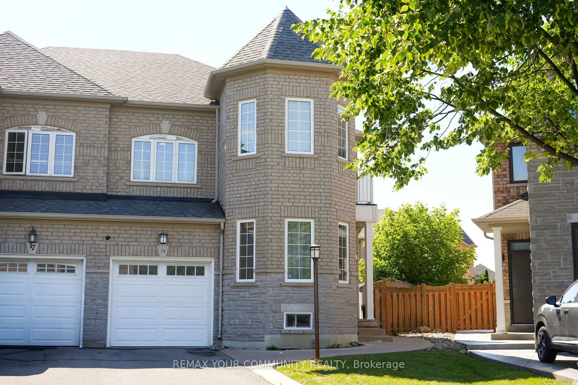 15 Bellefontaine Court, Vaughan, ON L6A 4A7