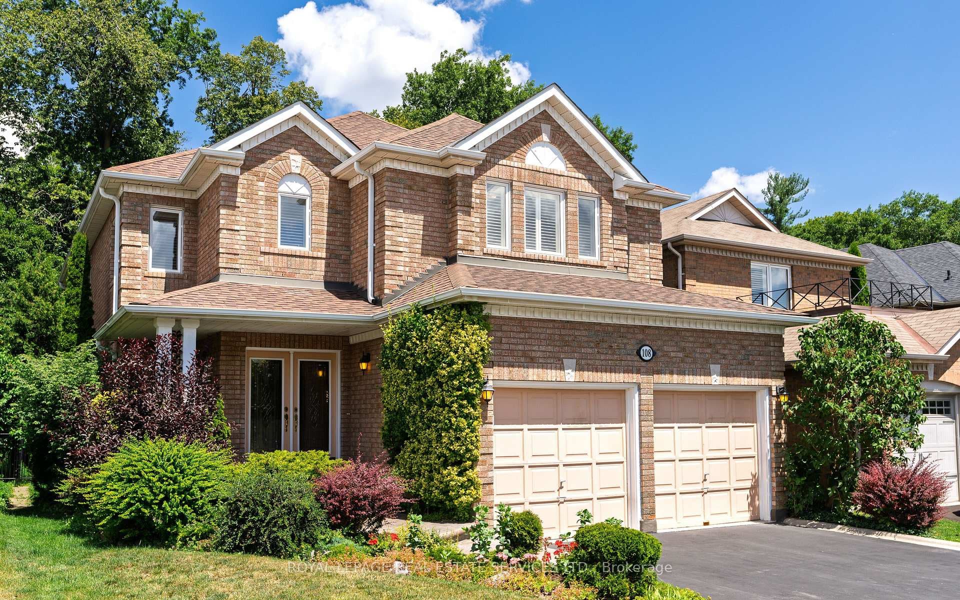 108 Sweet Water Crescent, Richmond Hill, ON L4S 2B4