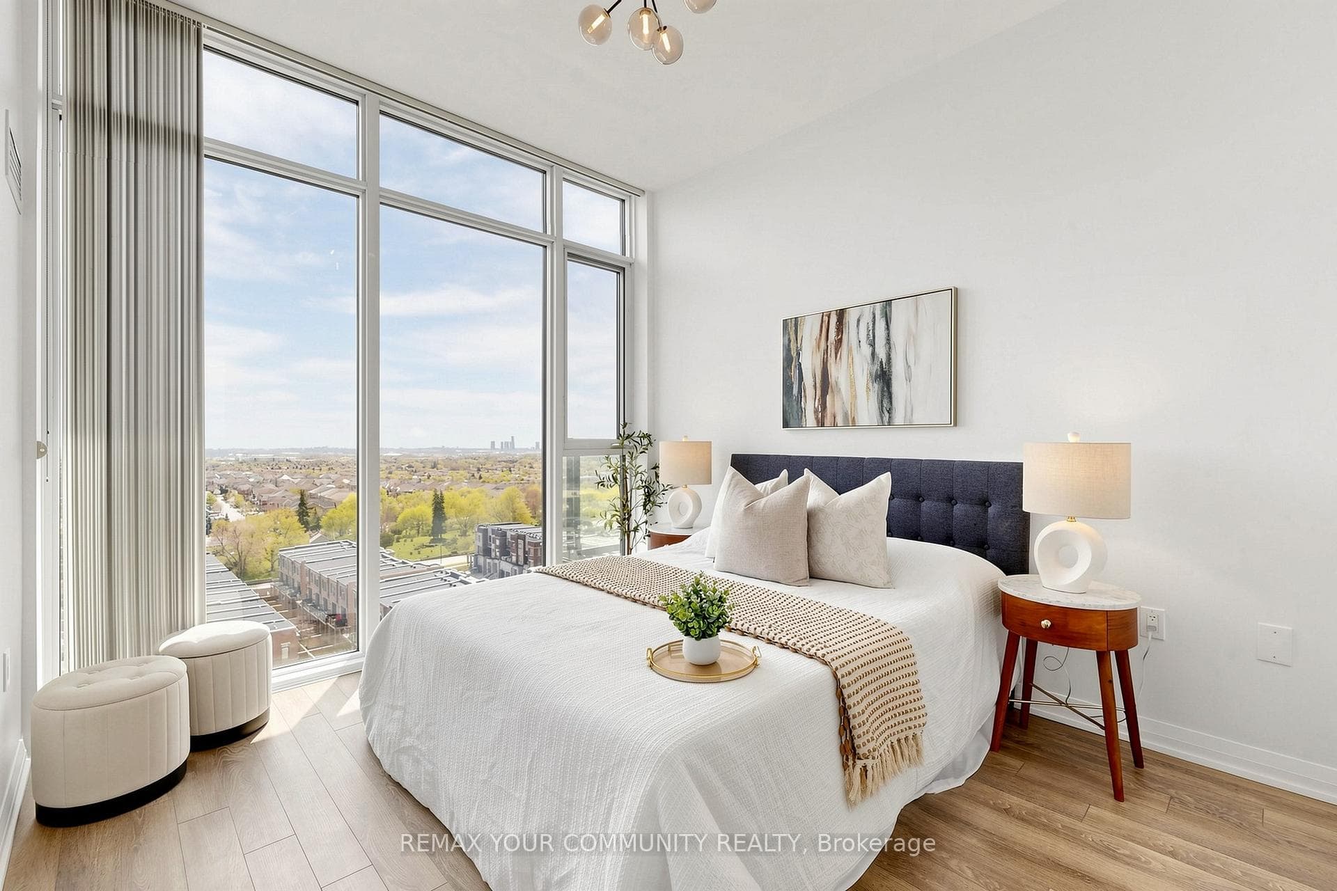 99 Eagle Rock Way PH10, Vaughan, ON L6A 5A7