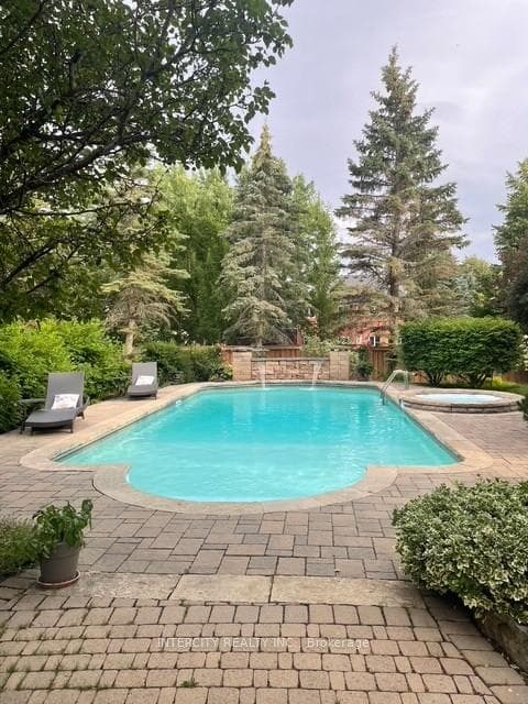 21 Capner Court, Vaughan, ON L0J 1C0