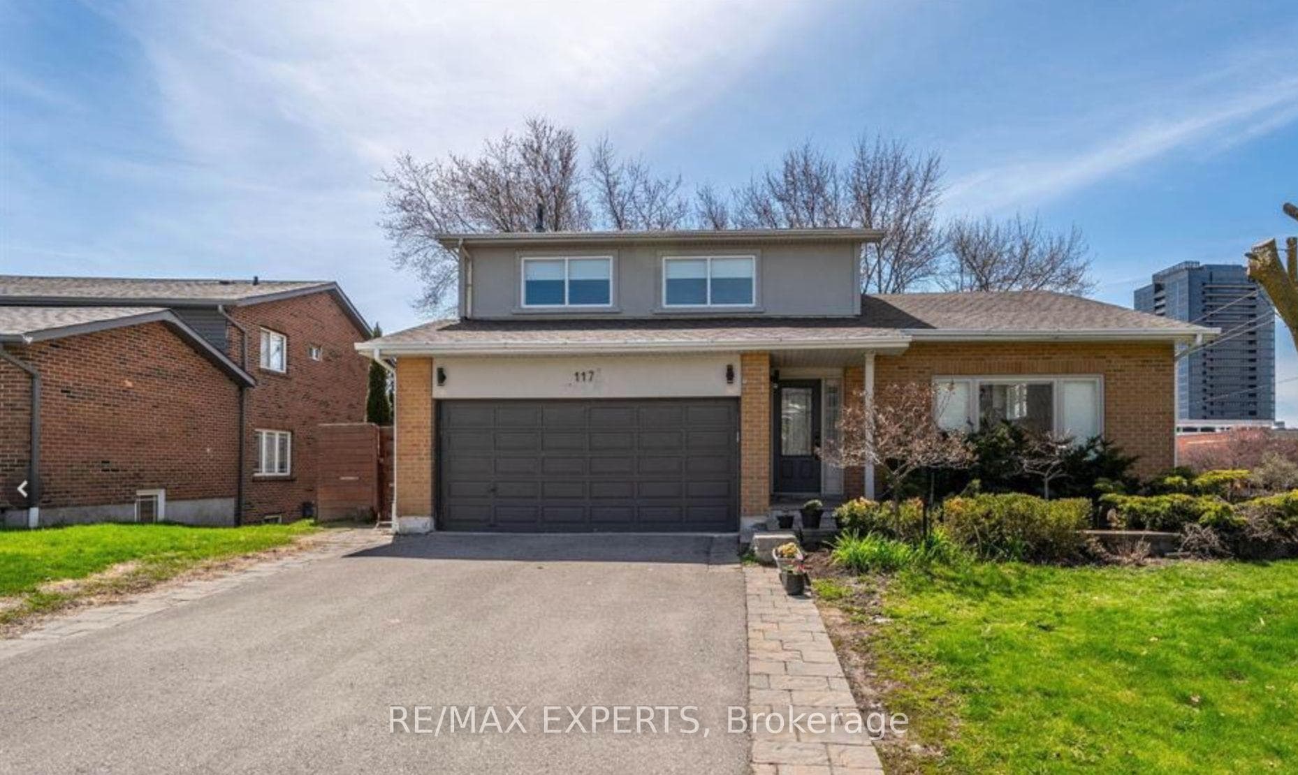 117 Cardinal Crescent, Newmarket, ON L3Y 5Y5