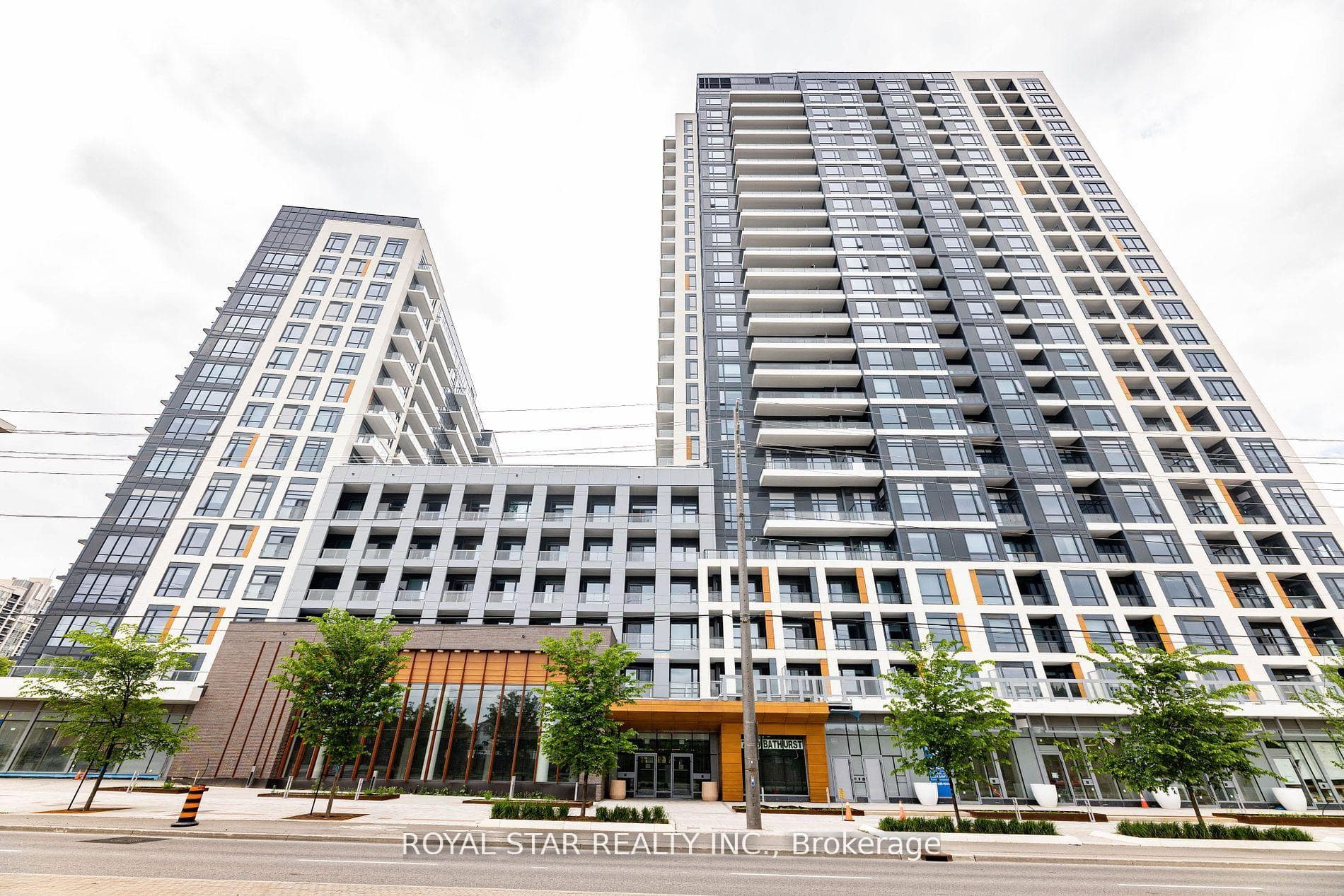 7950 Bathurst Street 1207, Vaughan, ON L4J 0L4
