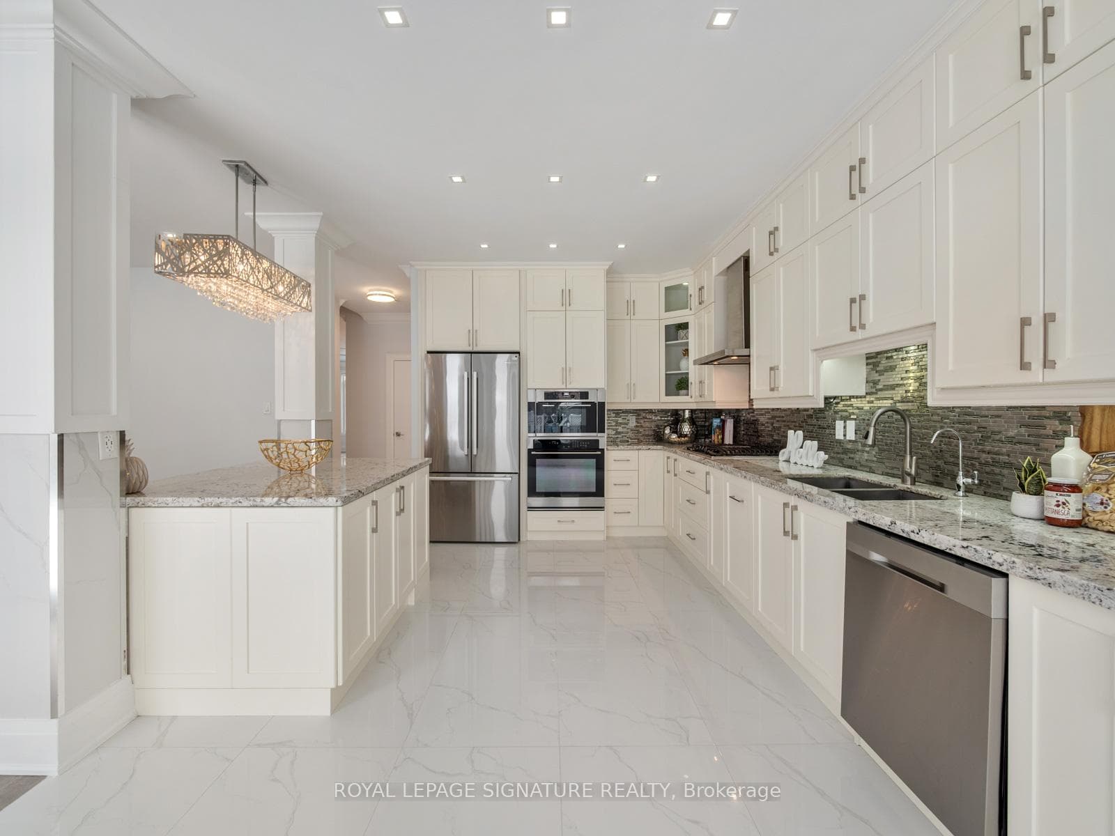 47 Amparo Drive, Vaughan, ON L4H 2L7