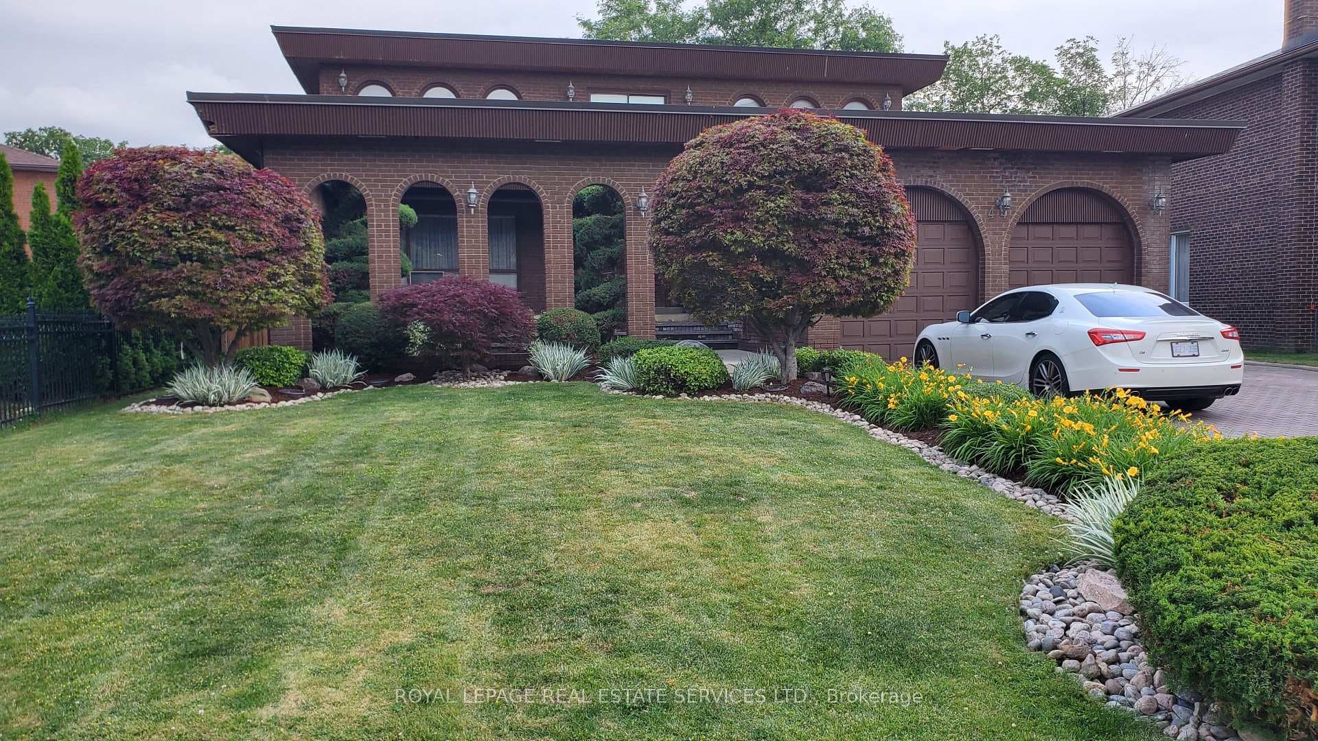 44 Wigwoss Drive, Vaughan, ON L4L 2P8