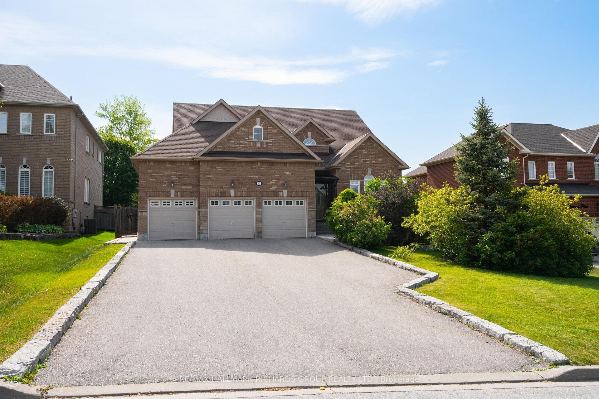 42 Germana Place, Vaughan, ON L6A 4R5
