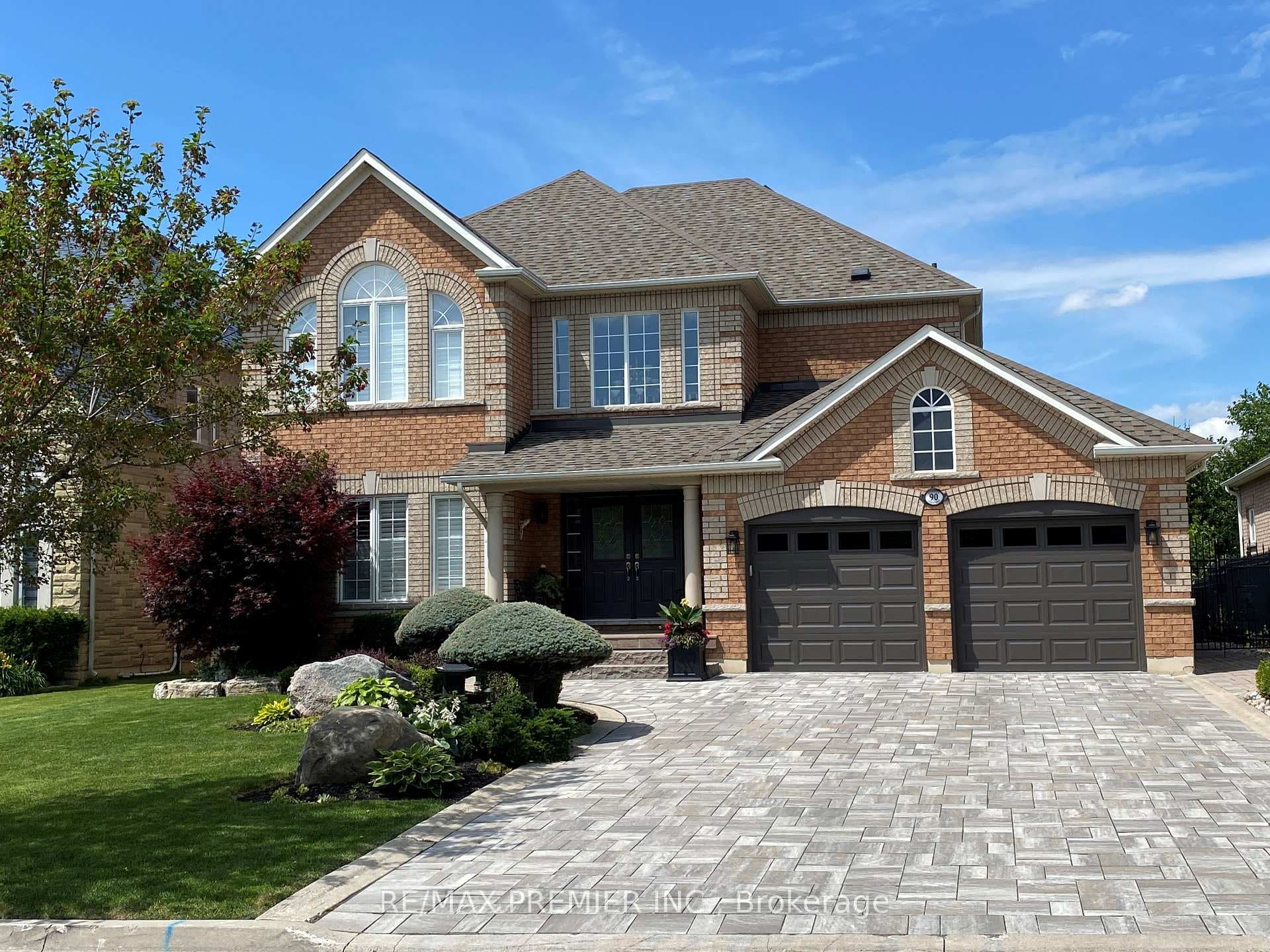 90 Siderno Crescent, Vaughan, ON L4L 9H5