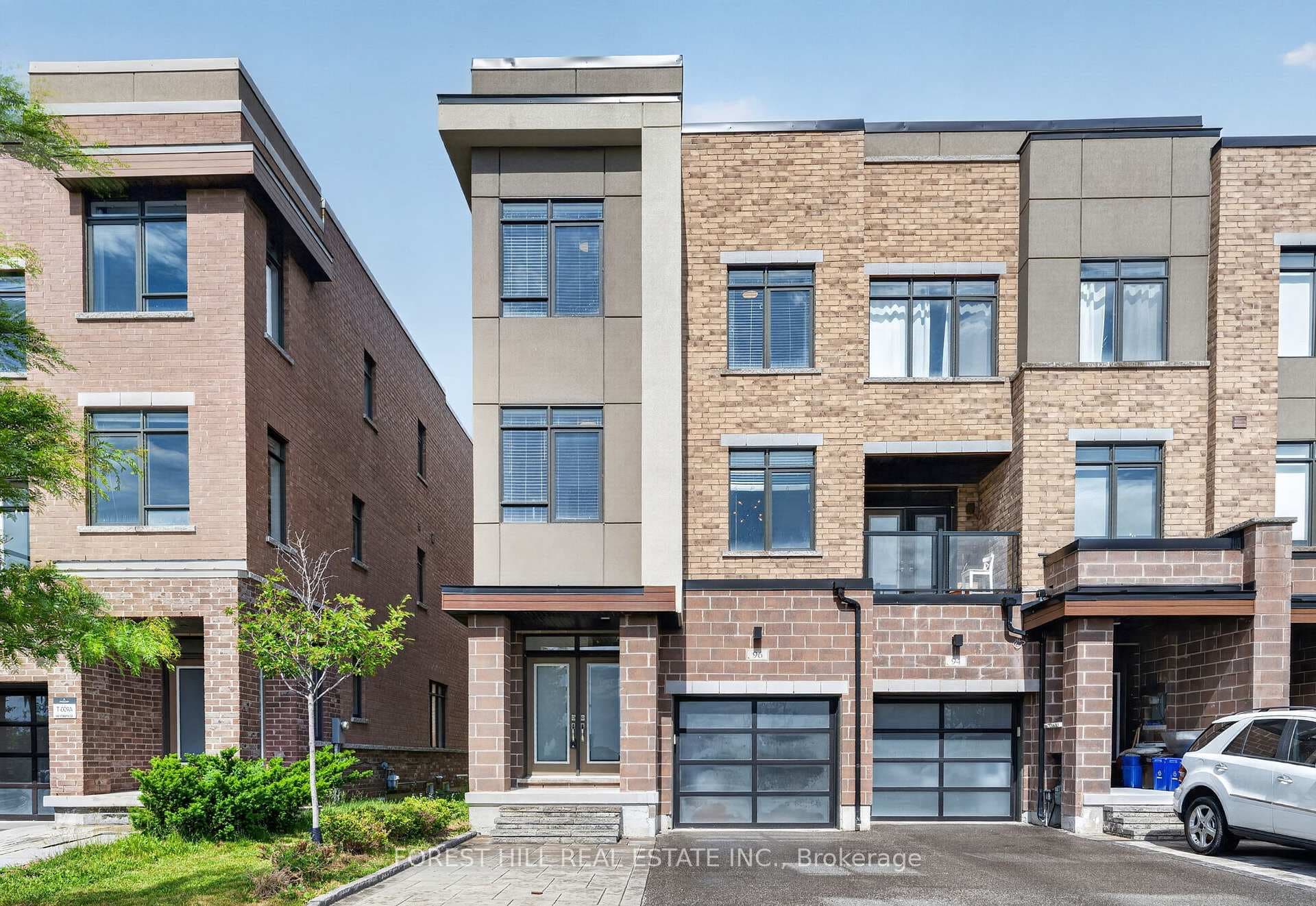 96 Salterton Circle, Vaughan, ON L6A 4Z2