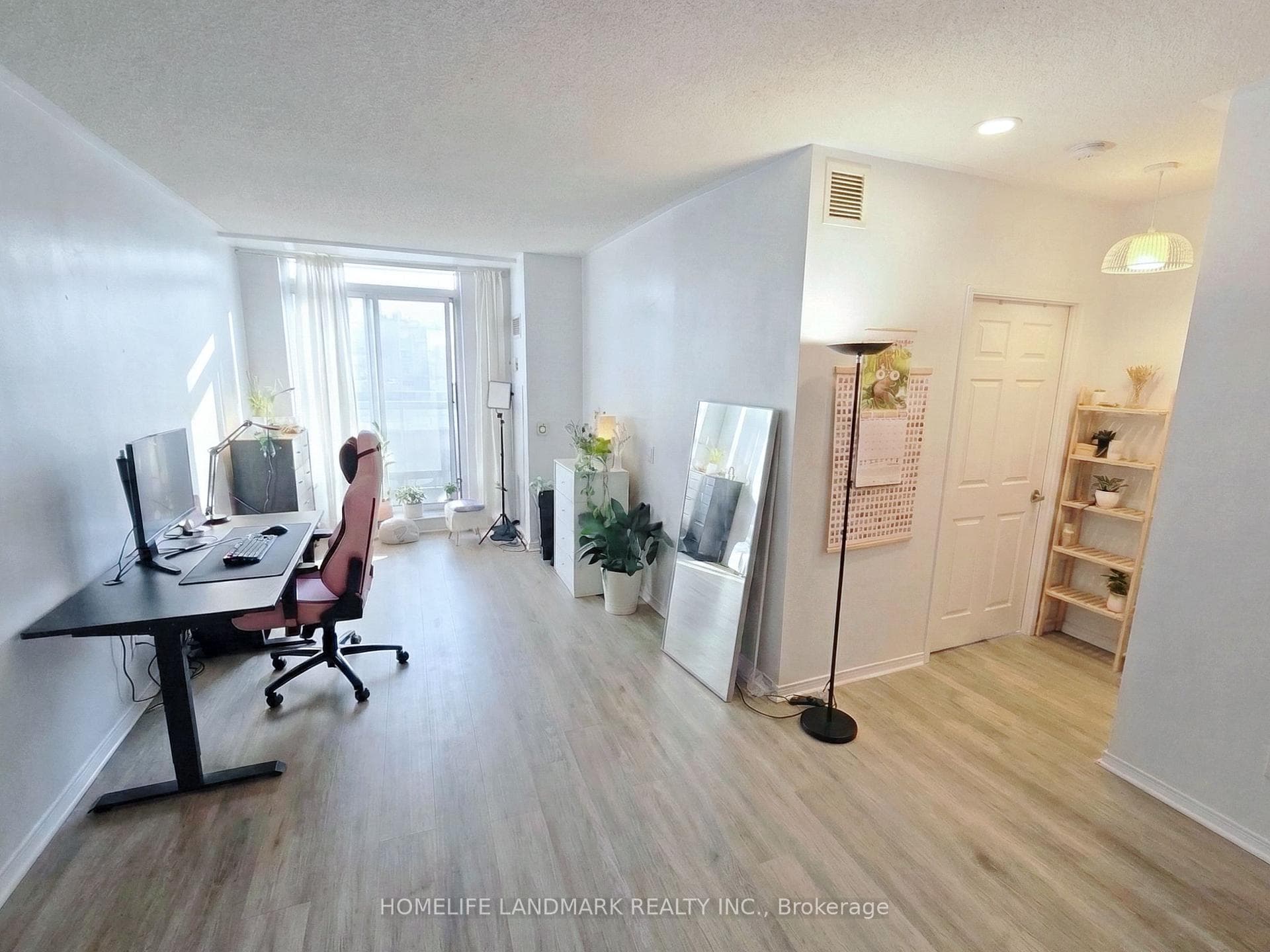 7398 Yonge Street 106, Vaughan, ON L4J 8J2