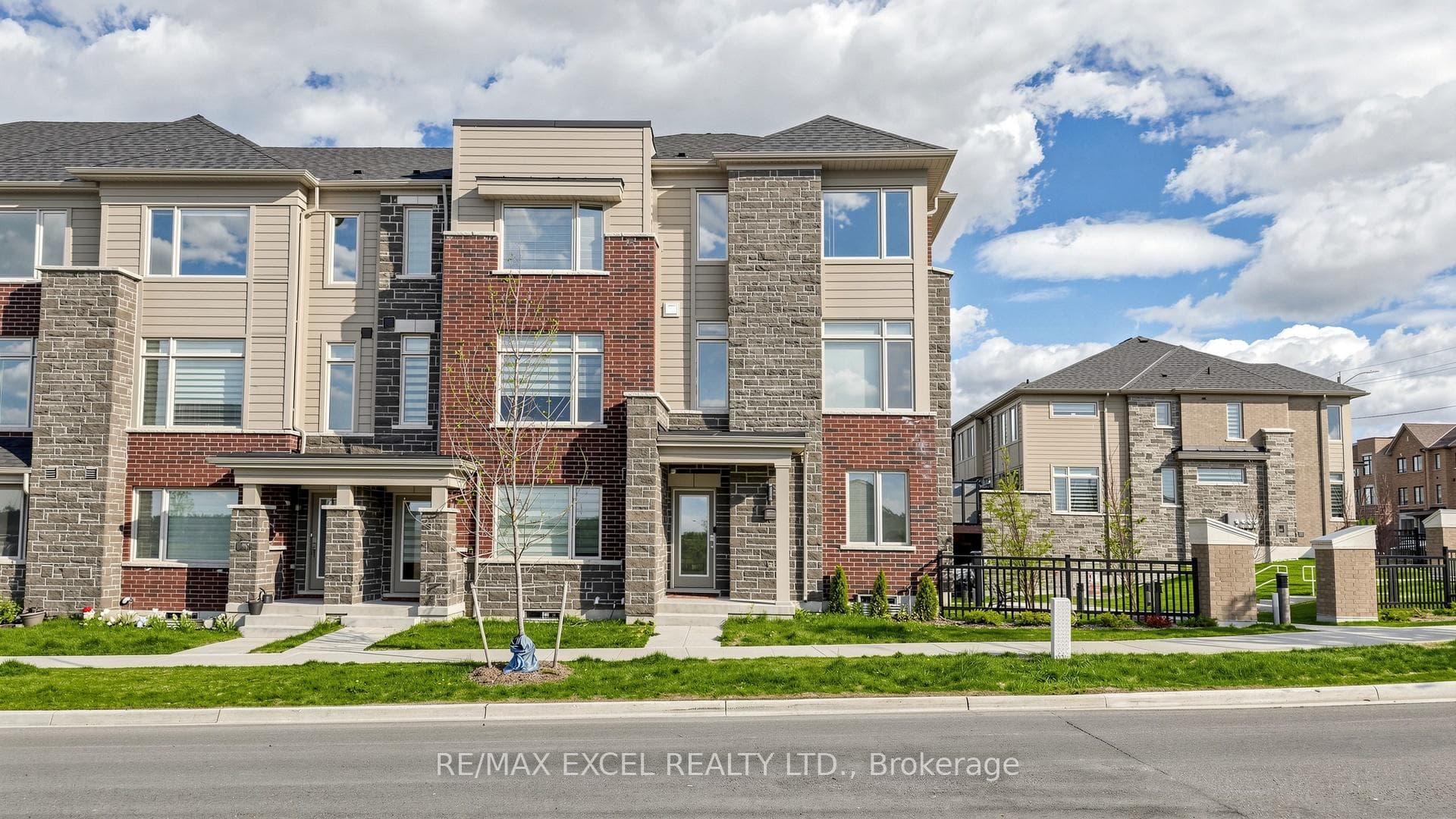 10 Busato Drive, Whitchurch-Stouffville, ON L4A 5G2
