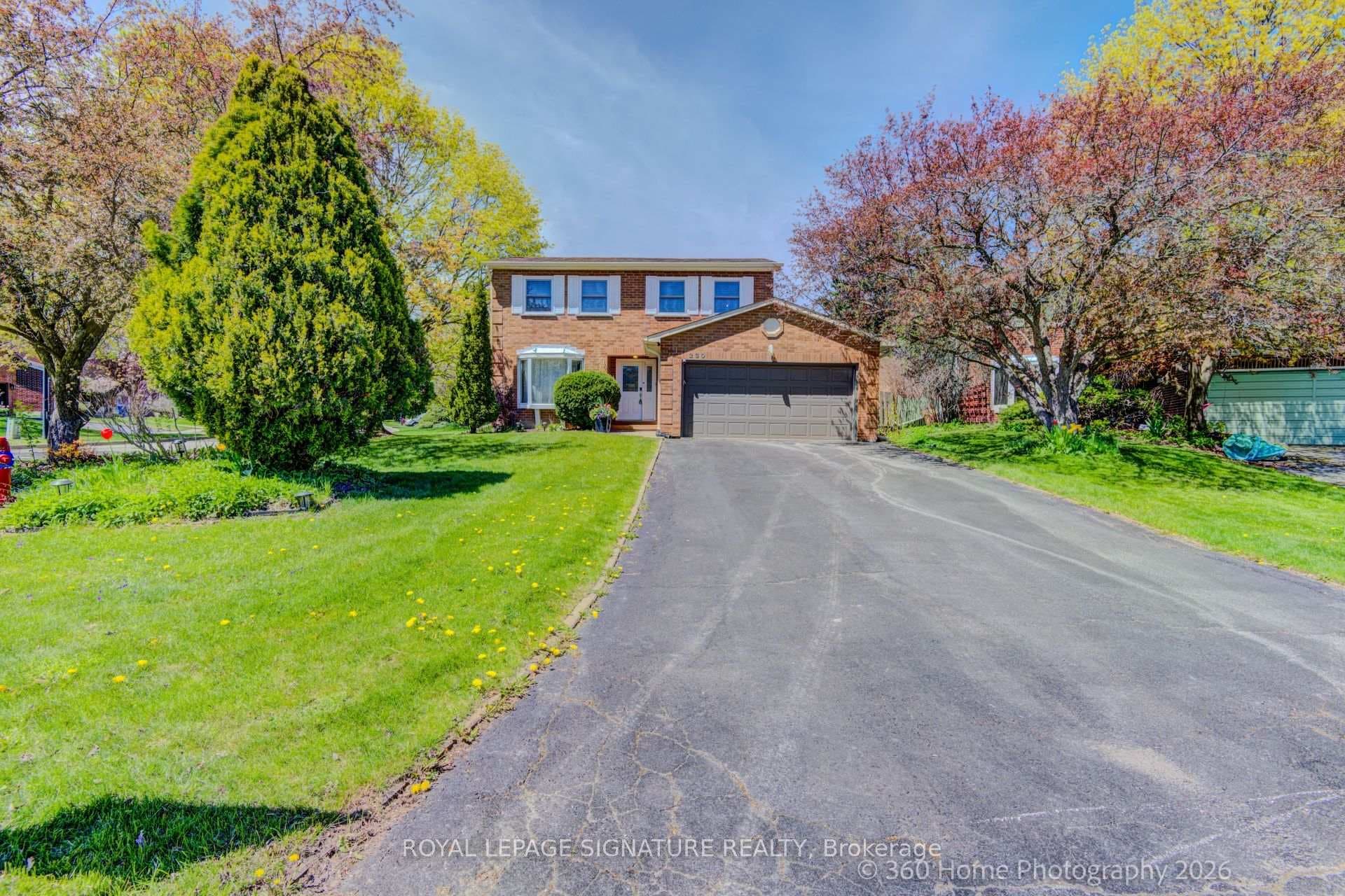 230 Lancaster Avenue, Newmarket, ON L3Y 5X2