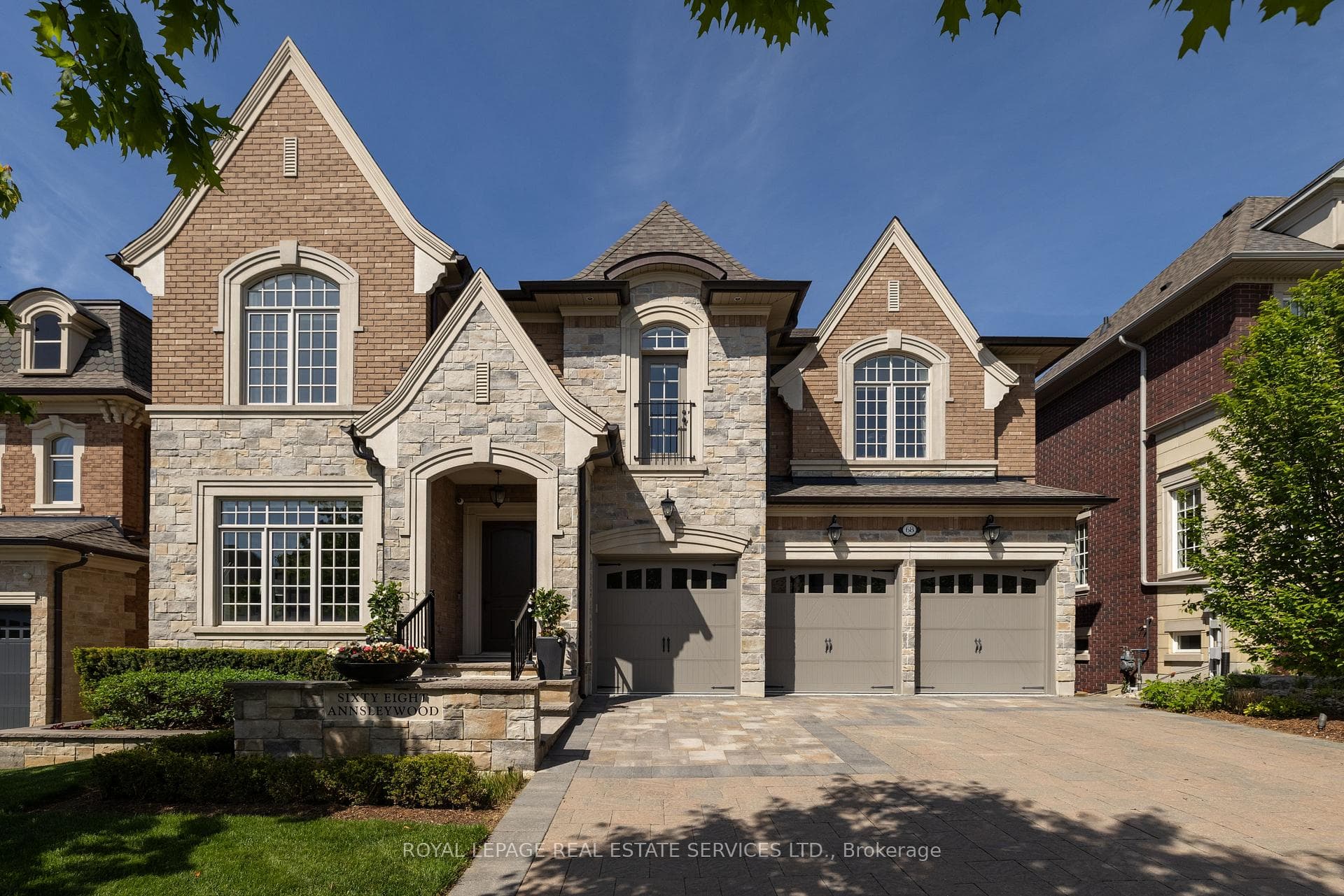 68 Annsleywood Court, Vaughan, ON L4H 4G6