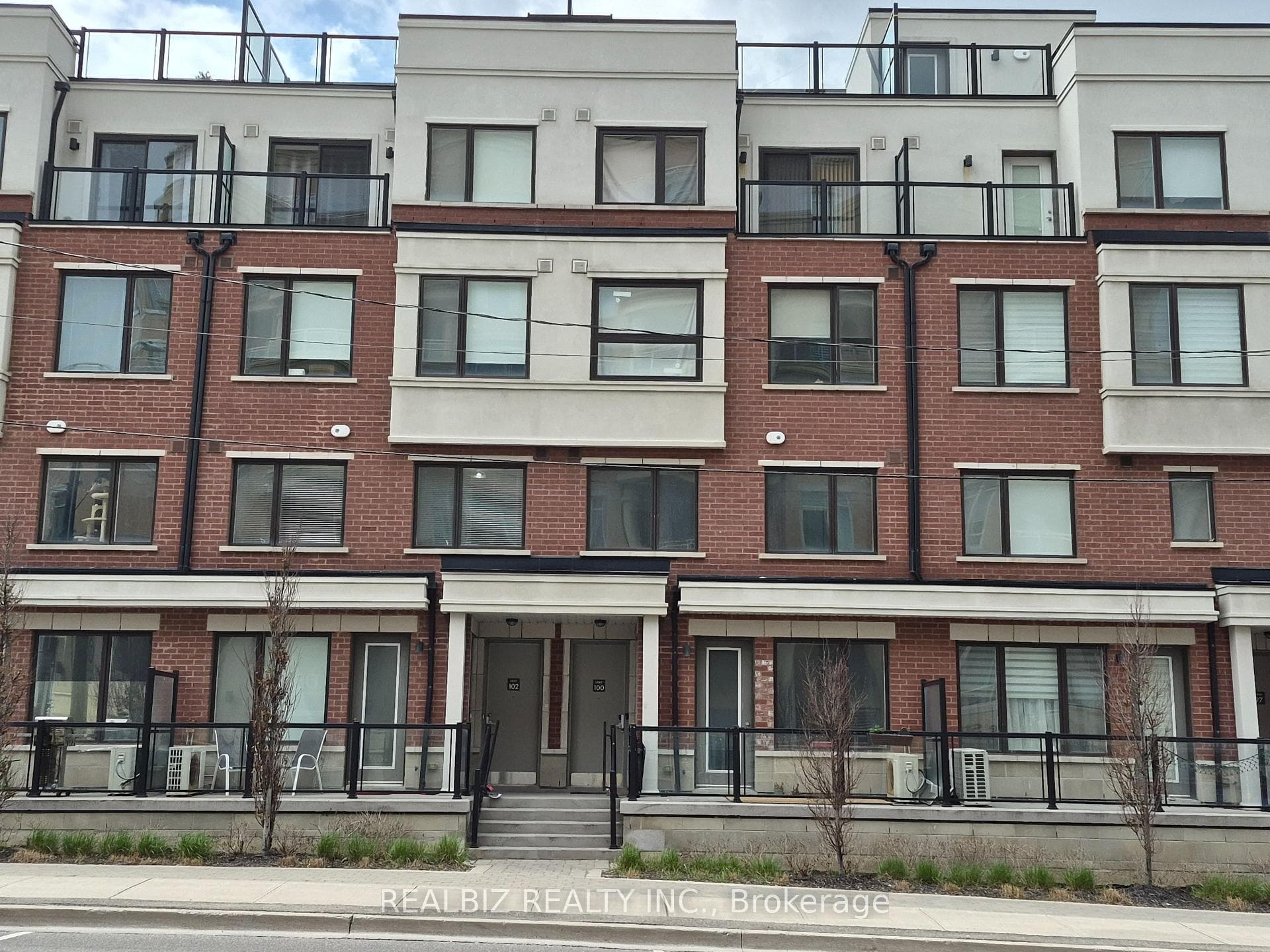 500 Alex Gardner Circle 99, Aurora, ON L4G 3G5