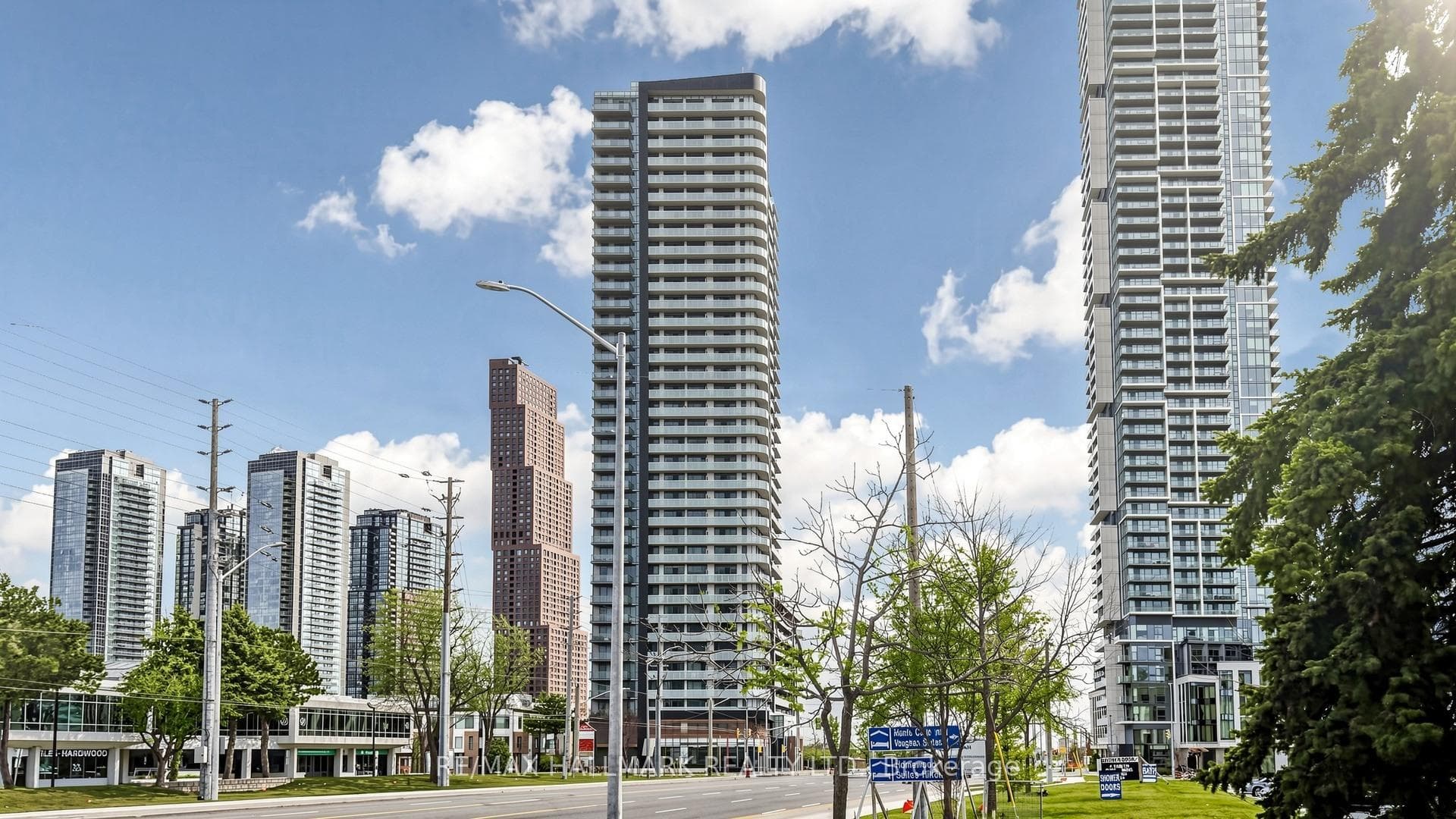 7895 Jane Street 702, Vaughan, ON L4K 2M7