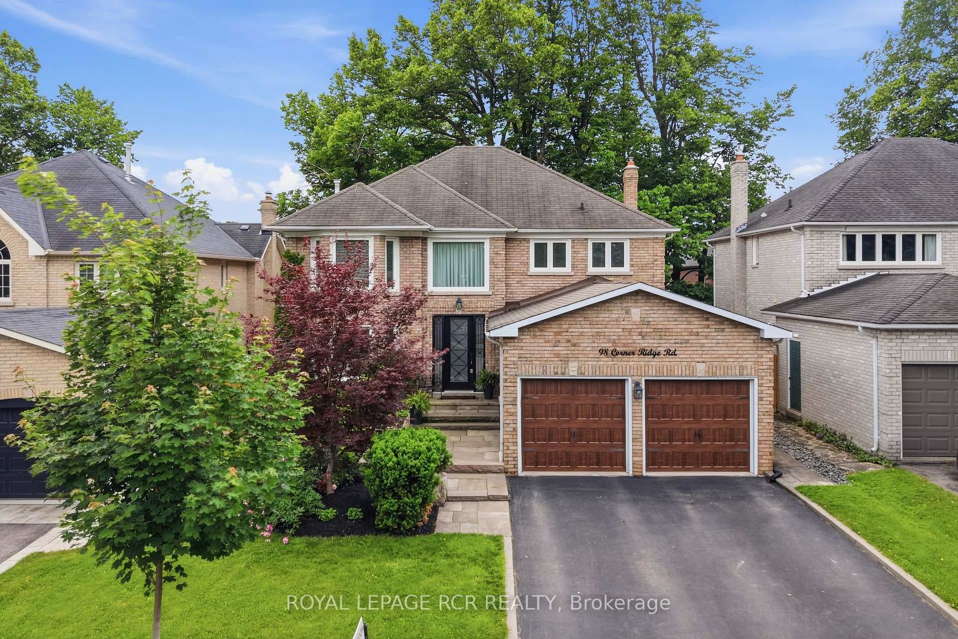 98 Corner Ridge Road, Aurora, ON L4G 6L4