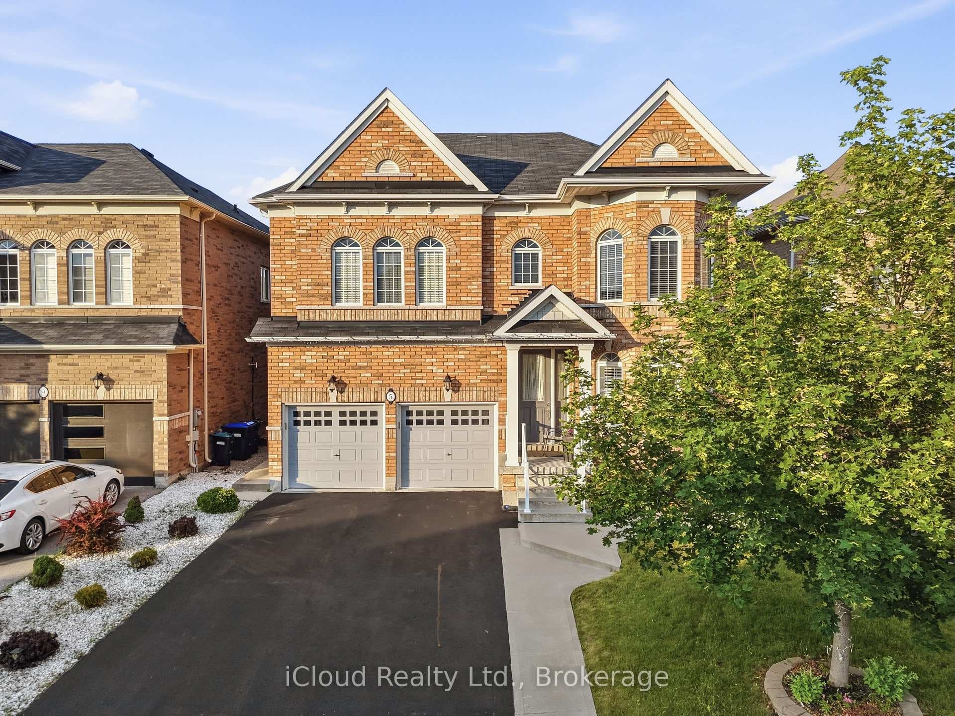 5 Leith Drive, Bradford West Gwillimbury, ON L3Z 0G5