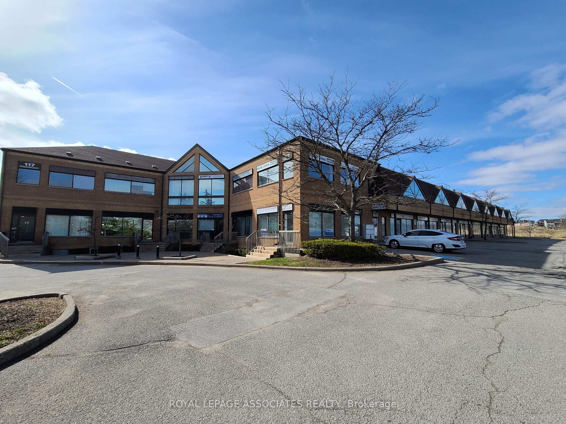 117 Ringwood Drive 11, Whitchurch-Stouffville, ON L4A 8C1