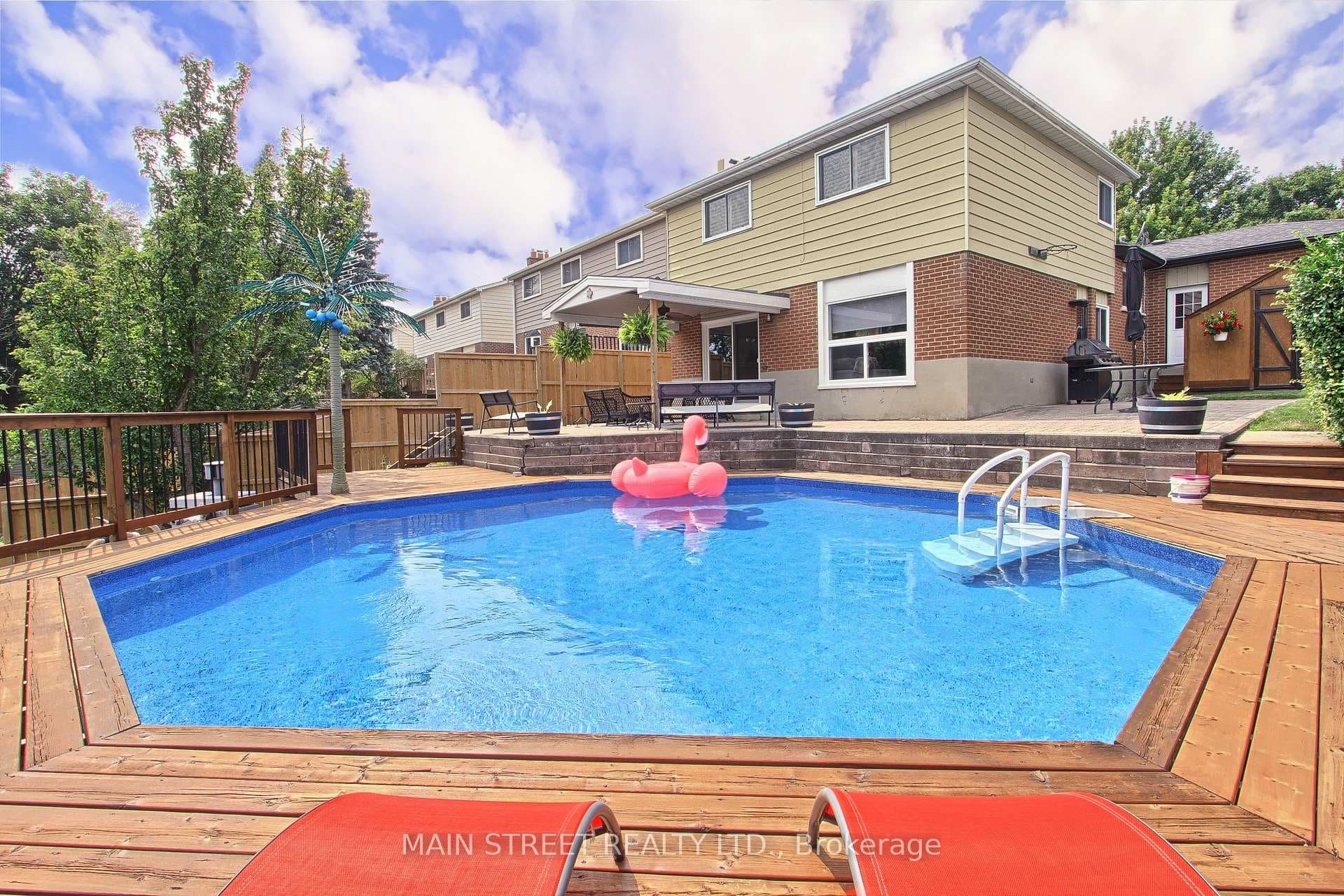124 Lee Avenue, Bradford West Gwillimbury, ON L3Z 1A9